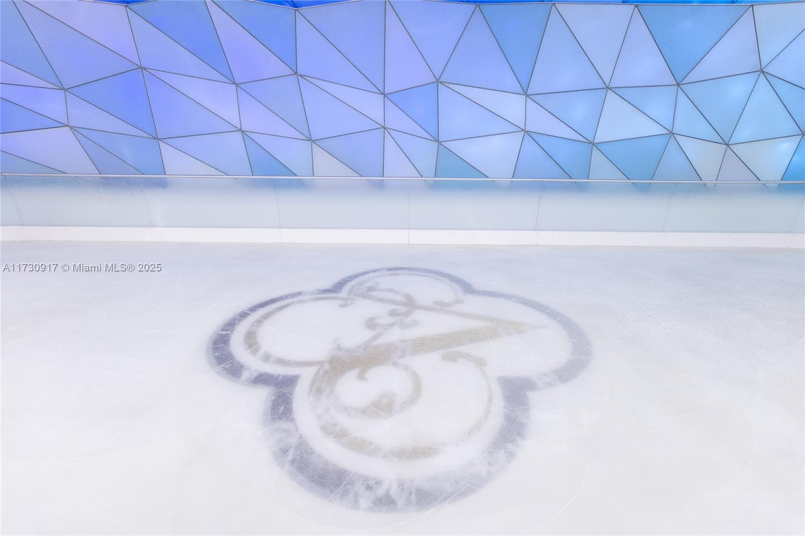 17901 Collins Ph4705 photo 9