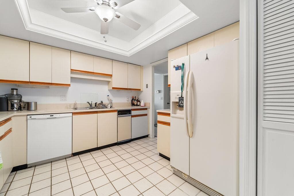 356 Golfview Road 505 photo 8