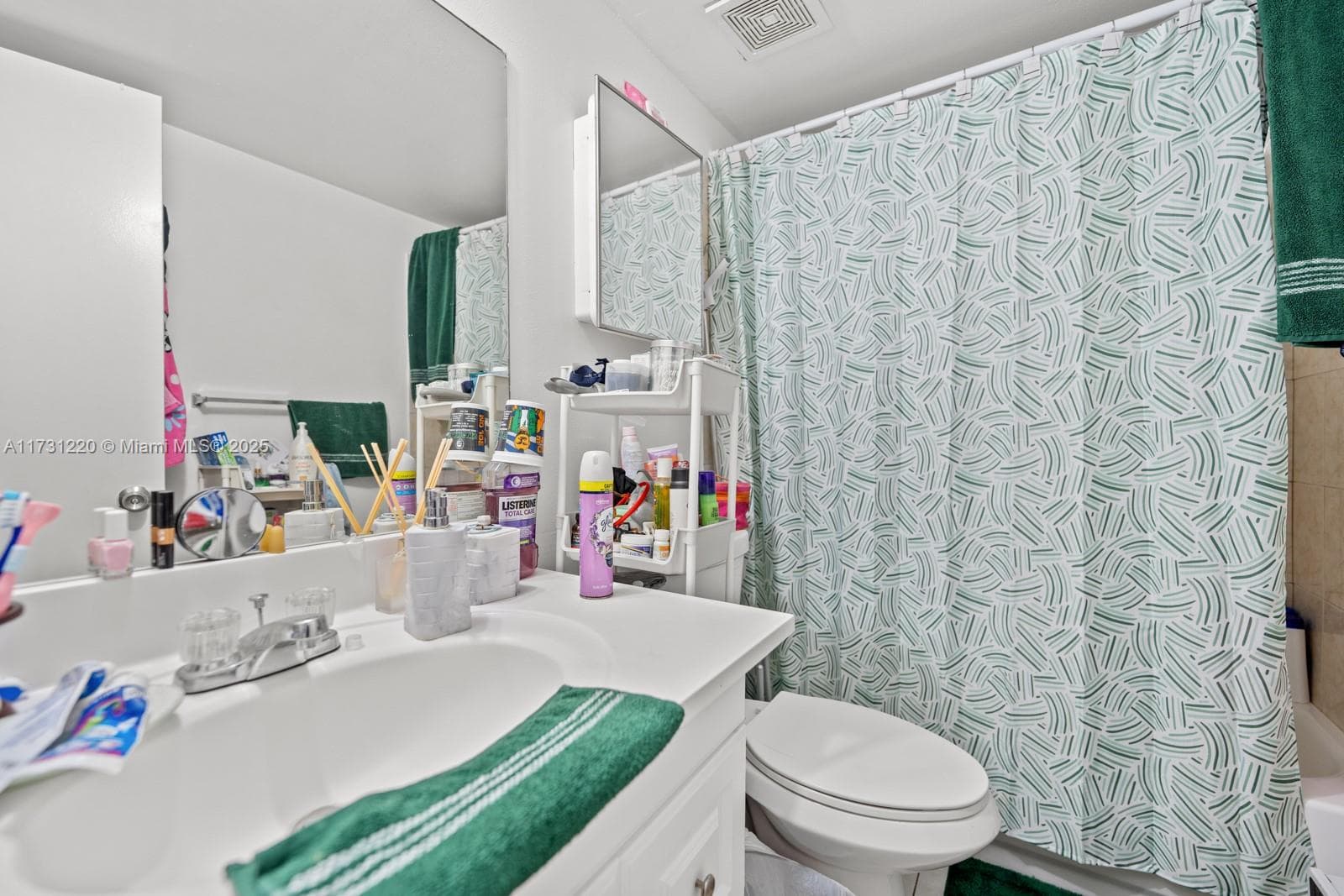 2020 NW 119th St 1122 photo 17