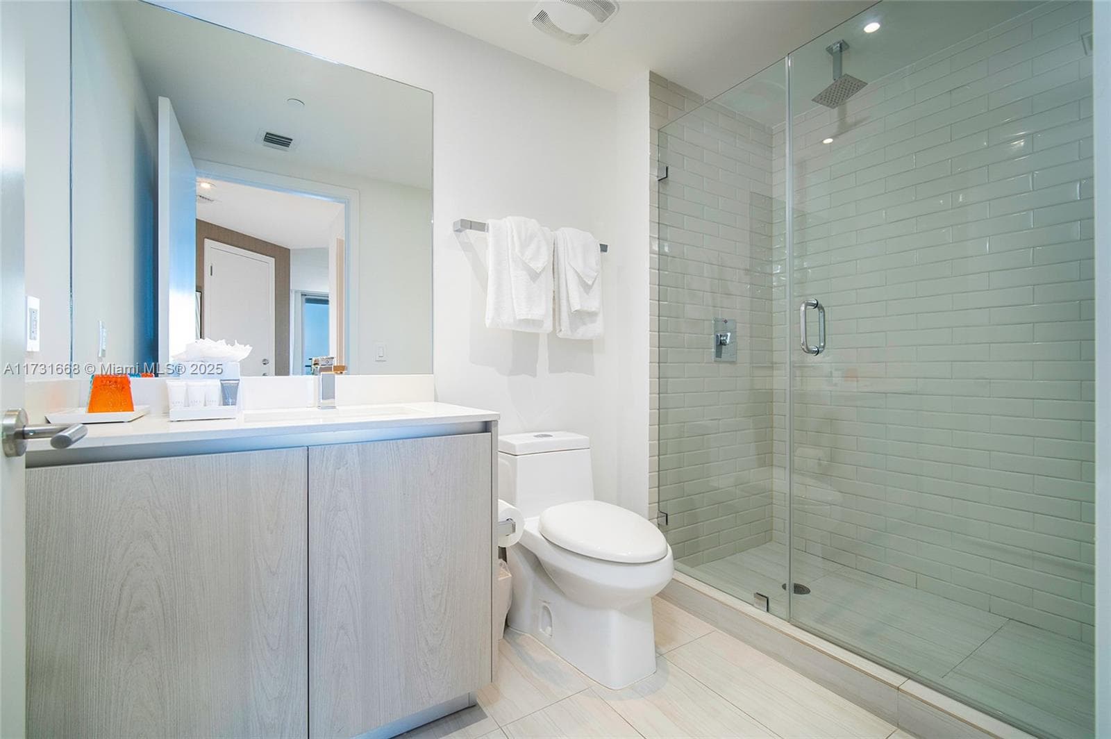 4010 S Ocean Dr T3502 photo 16