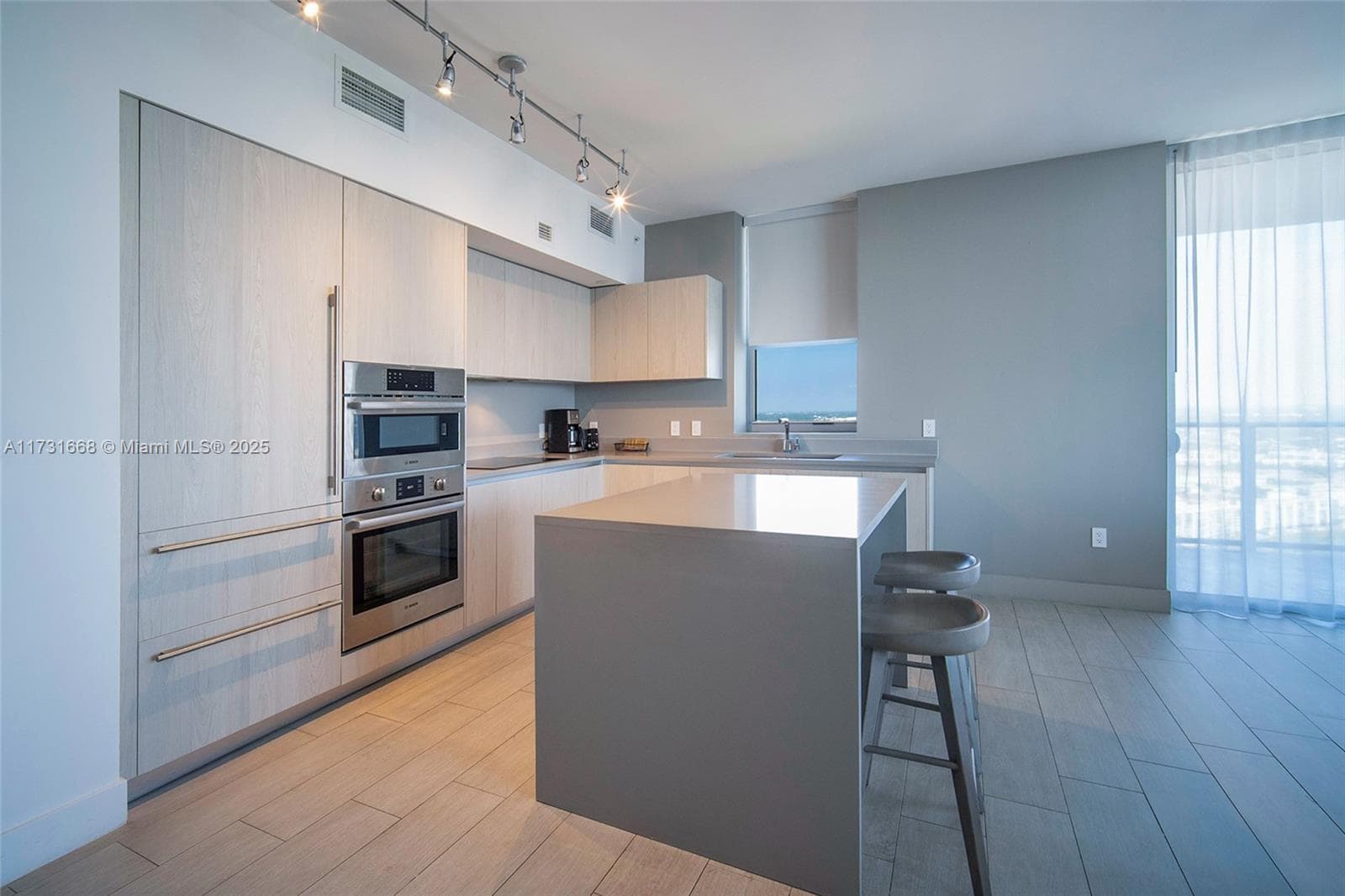 4010 S Ocean Dr T3502 photo 8