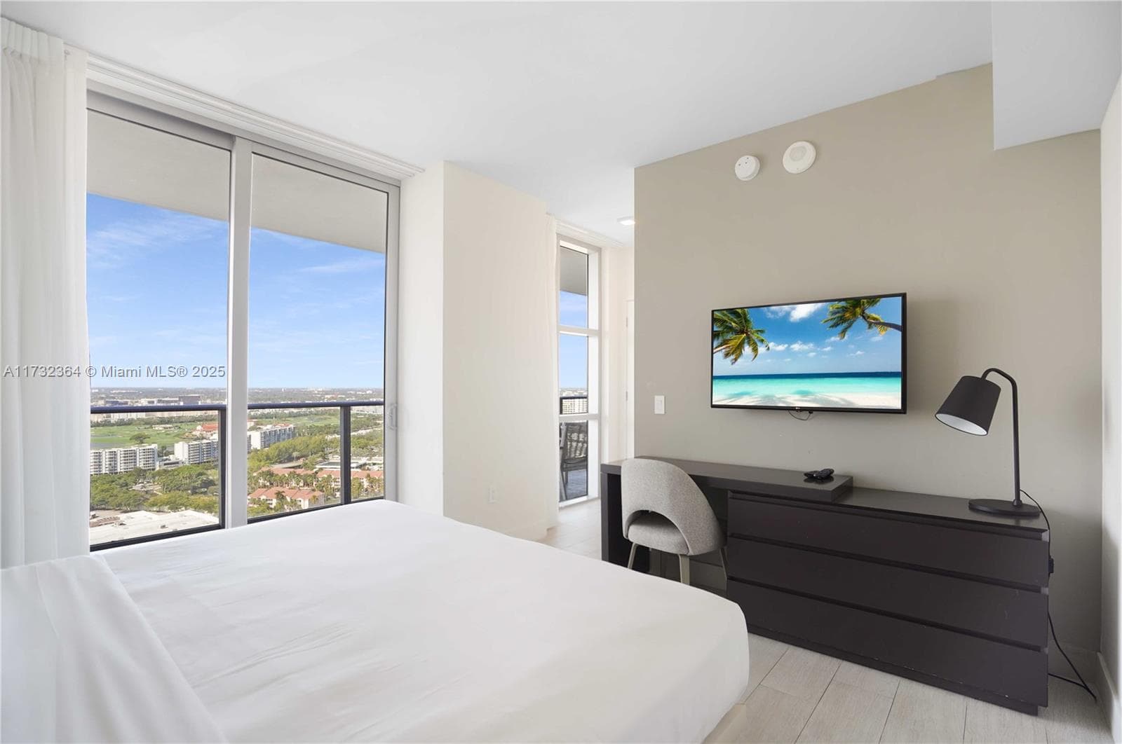 4010 S Ocean Dr R2604 photo 17