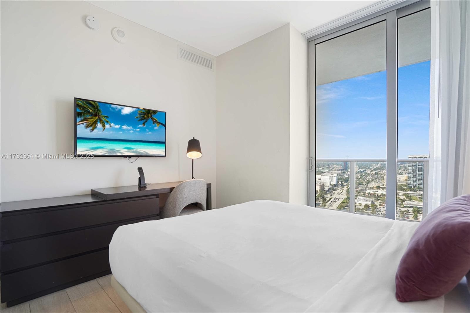 4010 S Ocean Dr R2604 photo 19