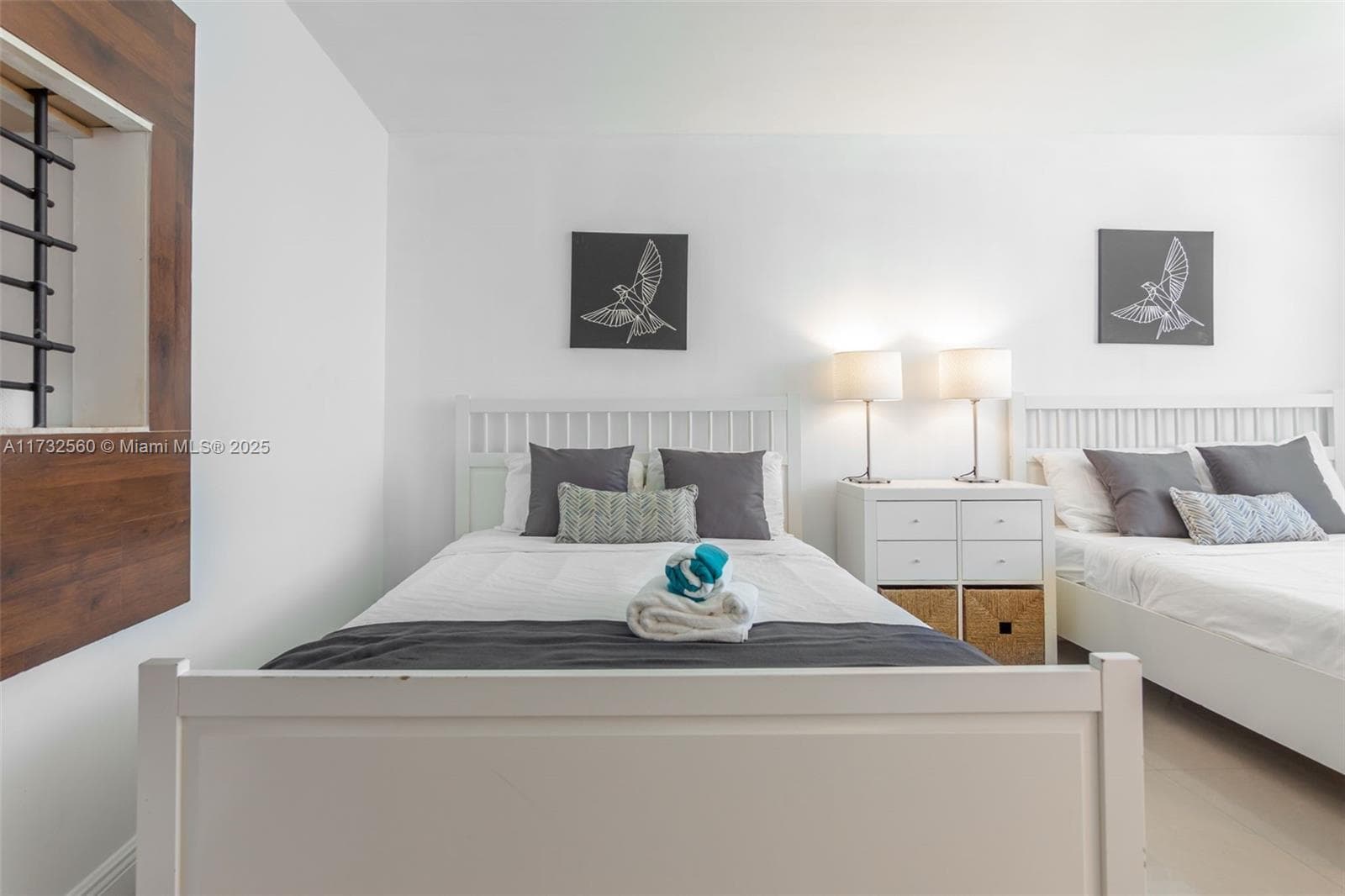 5445 Collins Ave 1623 photo 16