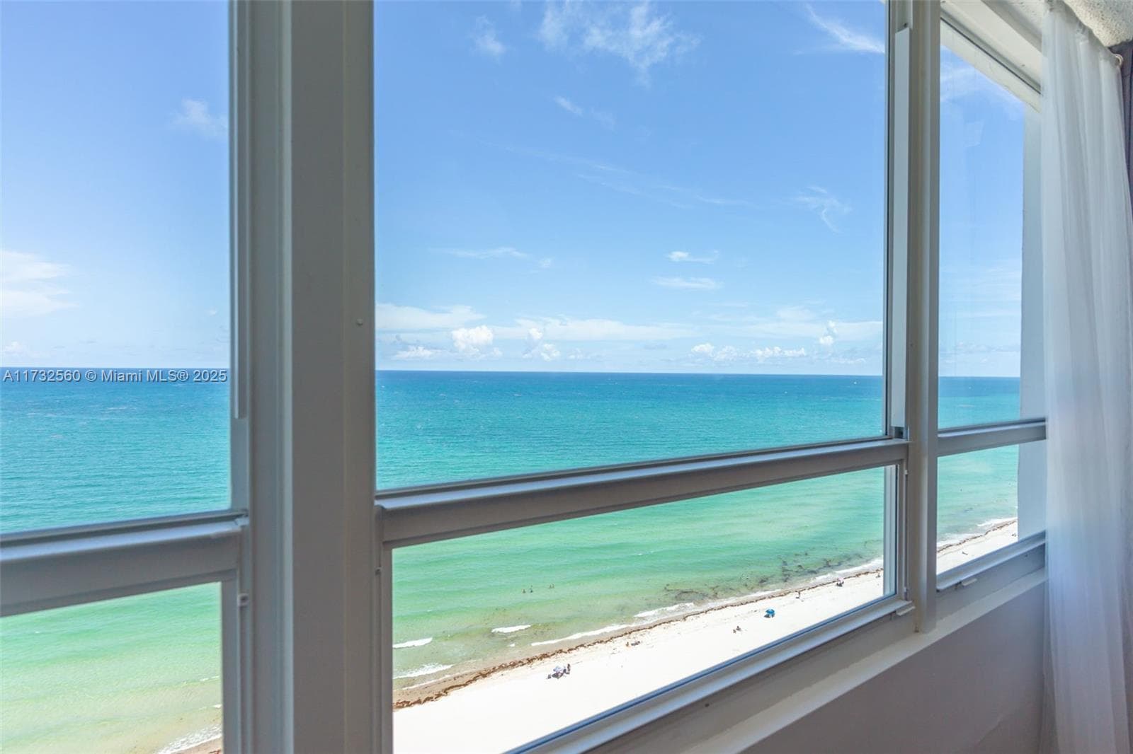 5445 Collins Ave 1623 photo 10