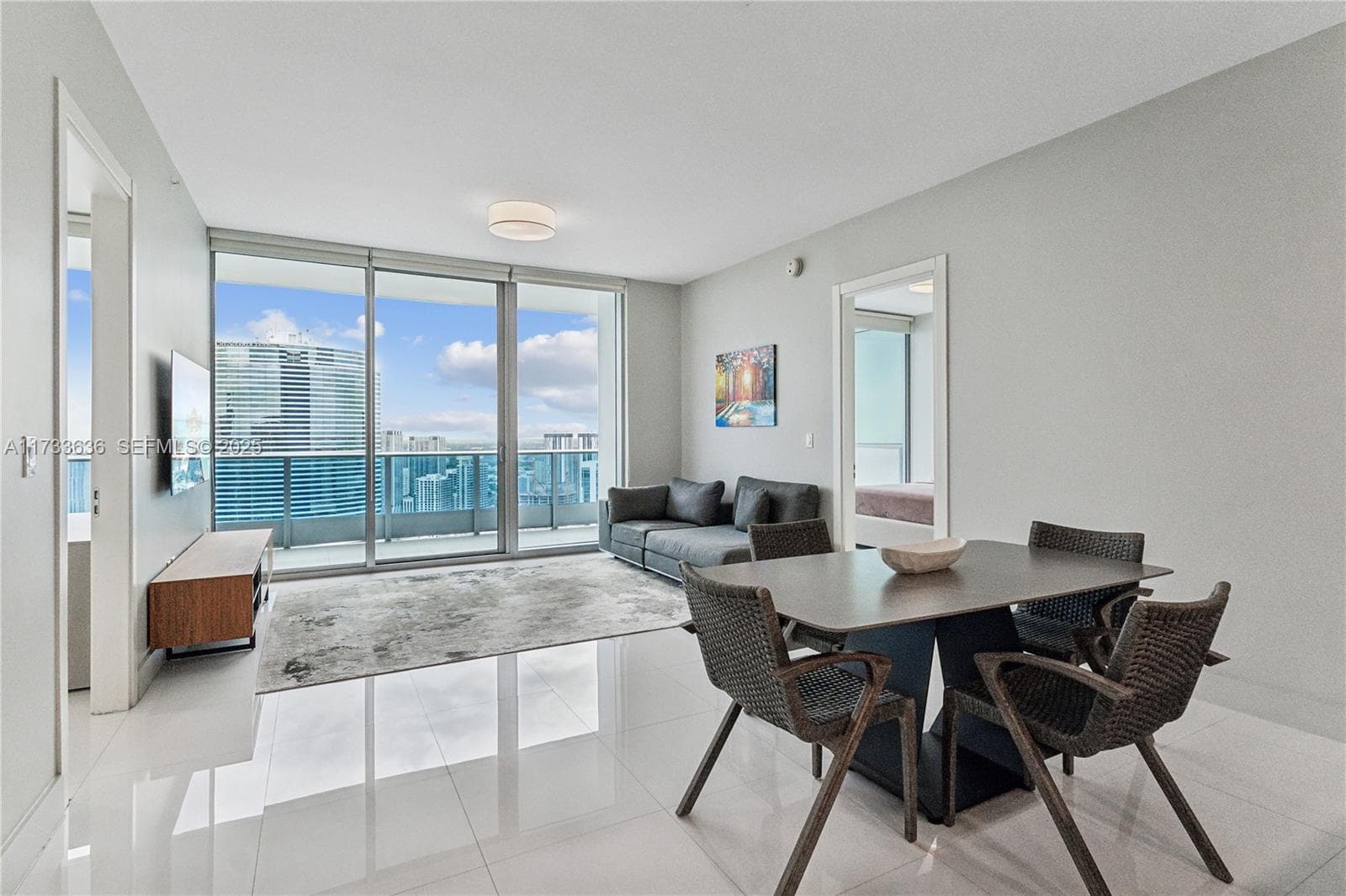 200 Biscayne Boulevard Way 4912 photo 2