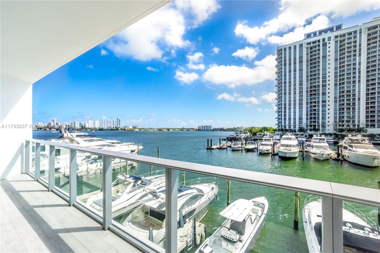 17301 Biscayne Blvd 207 photo 2
