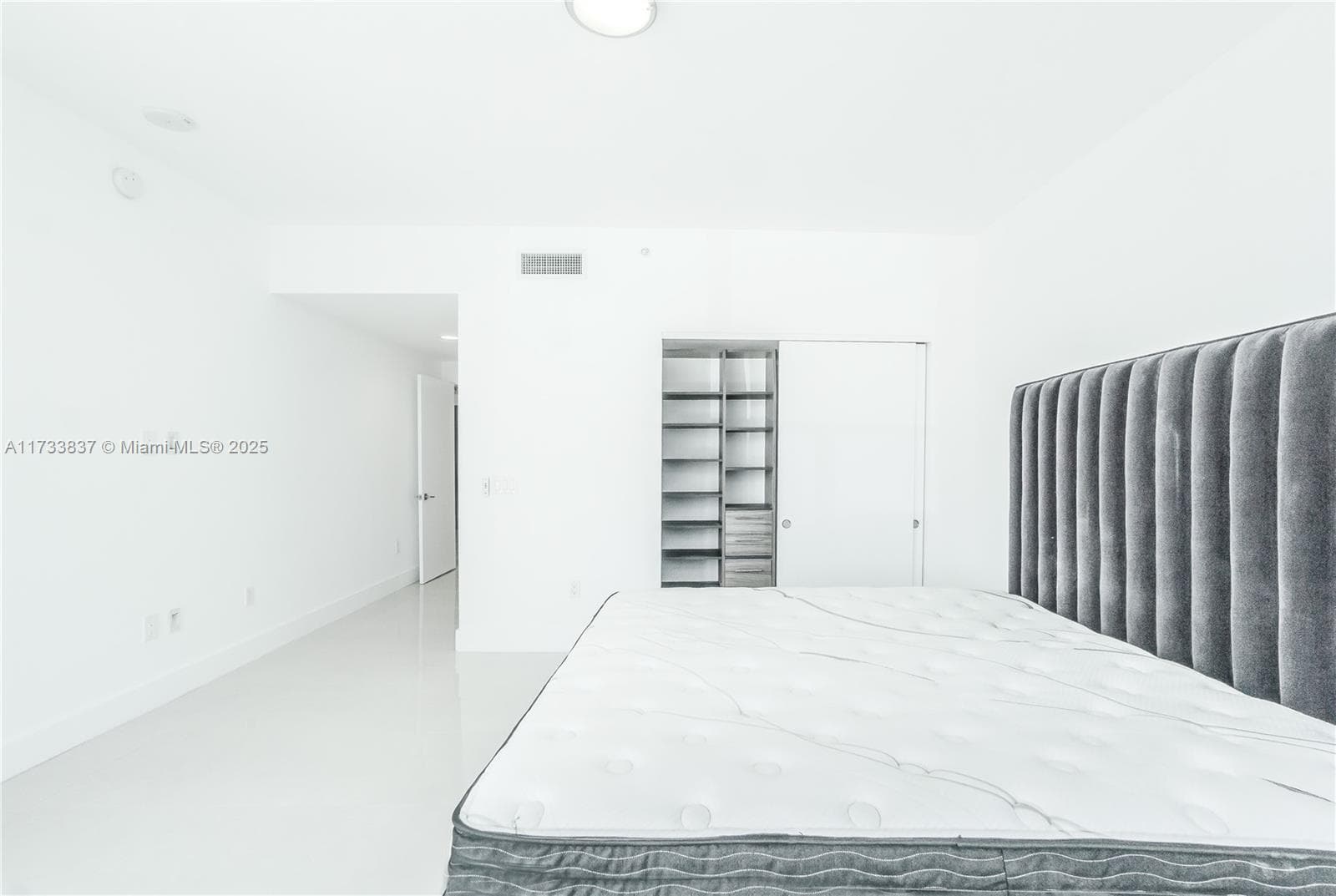 17301 Biscayne Blvd 207 photo 20
