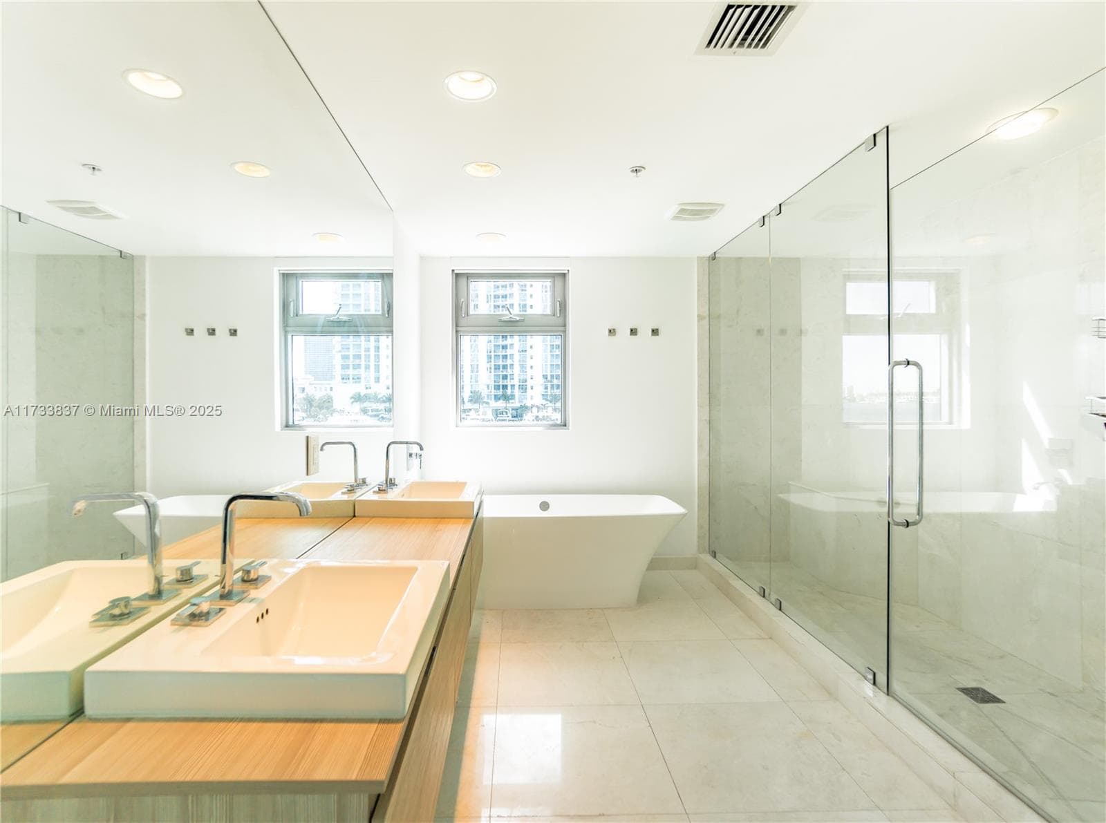 17301 Biscayne Blvd 207 photo 10
