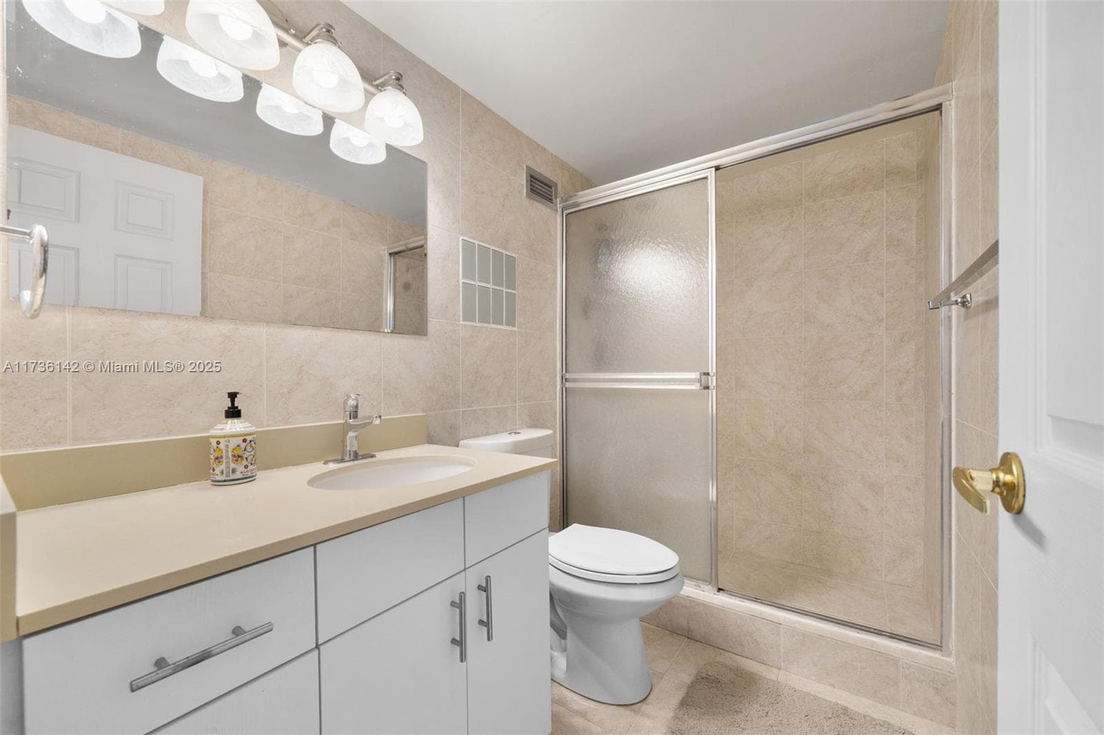 3725 S Ocean Dr 1110 photo 22