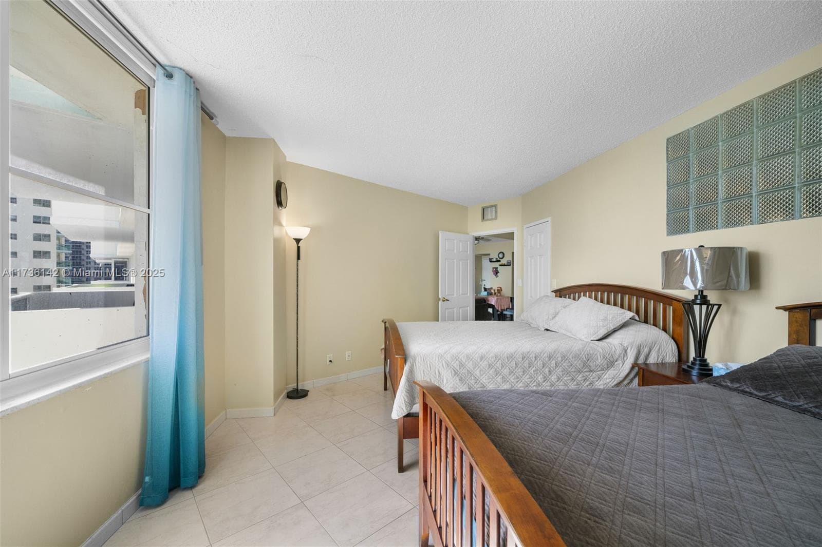 3725 S Ocean Dr 1110 photo 20
