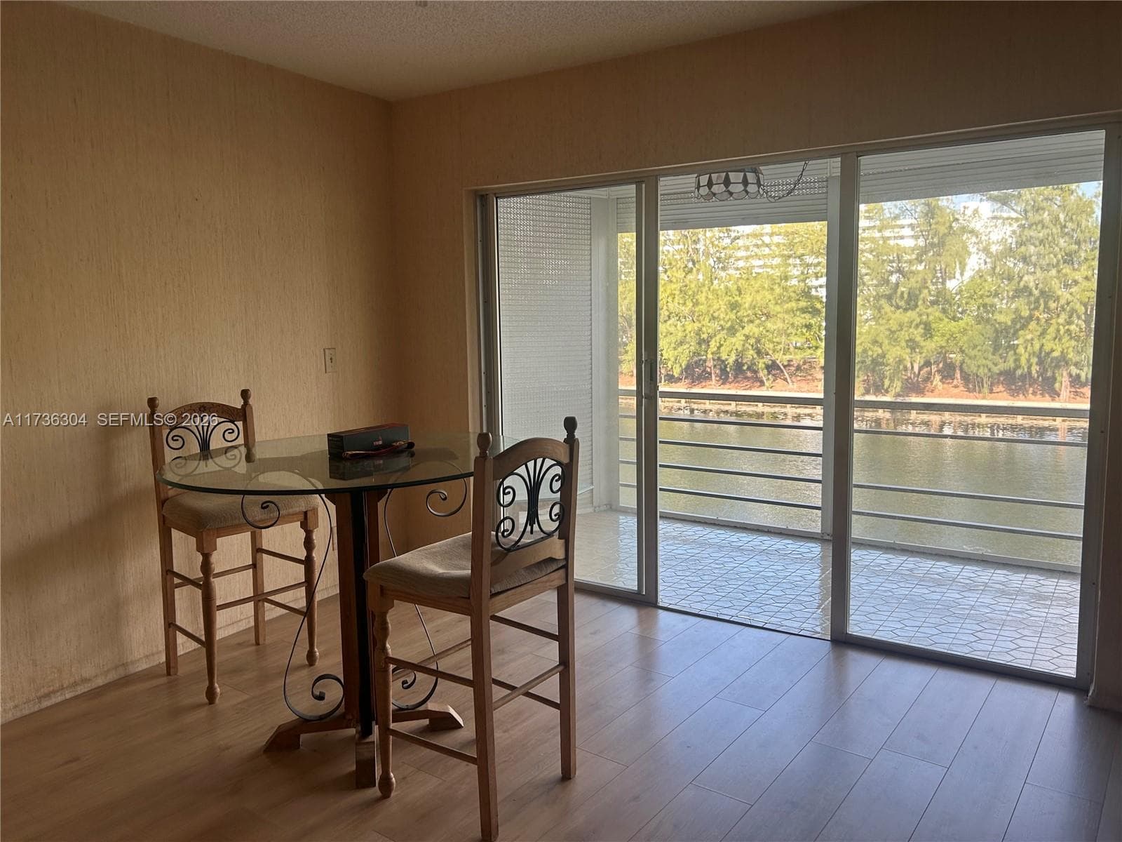 300 Diplomat pkwy 310 photo 2
