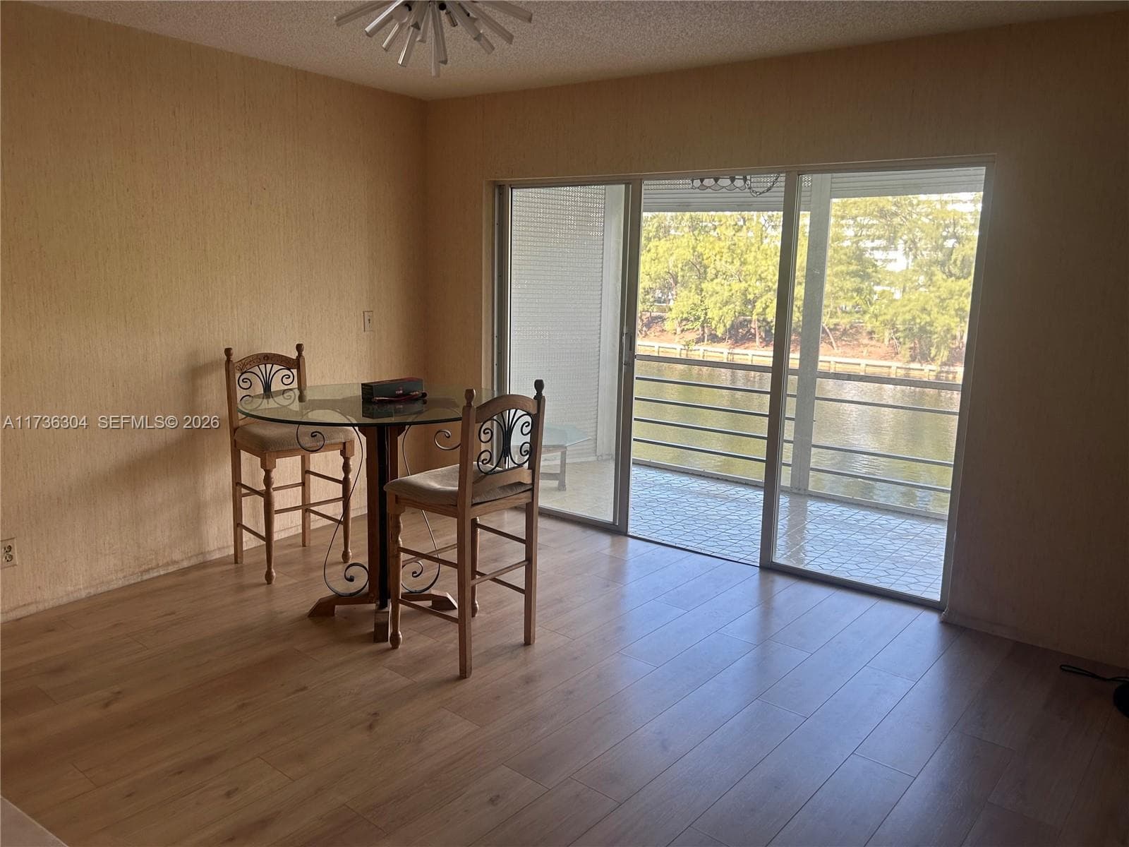 300 Diplomat pkwy 310 photo 3
