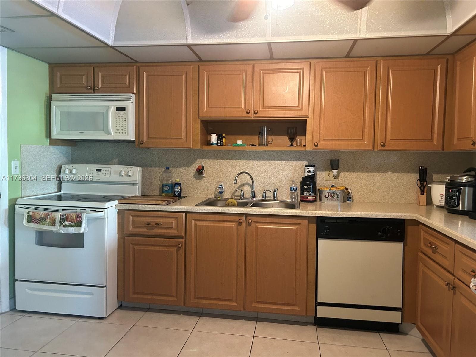 300 Diplomat pkwy 310 photo 14