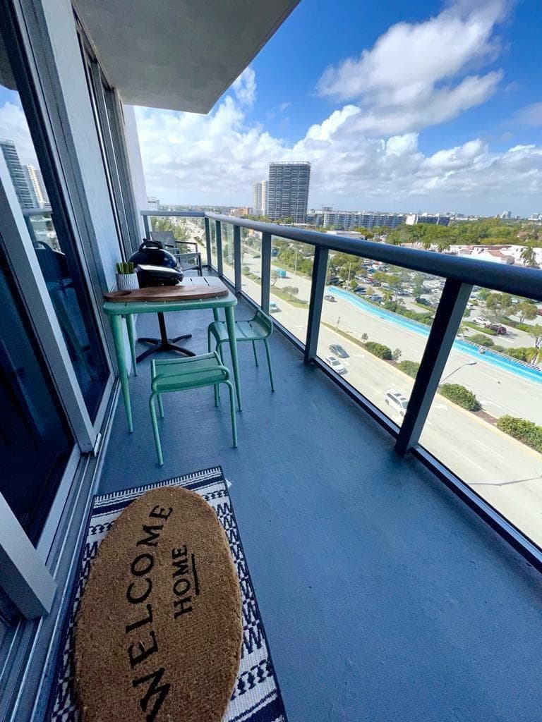 2602 E Hallandale Beach Boulevard R1010 photo 7