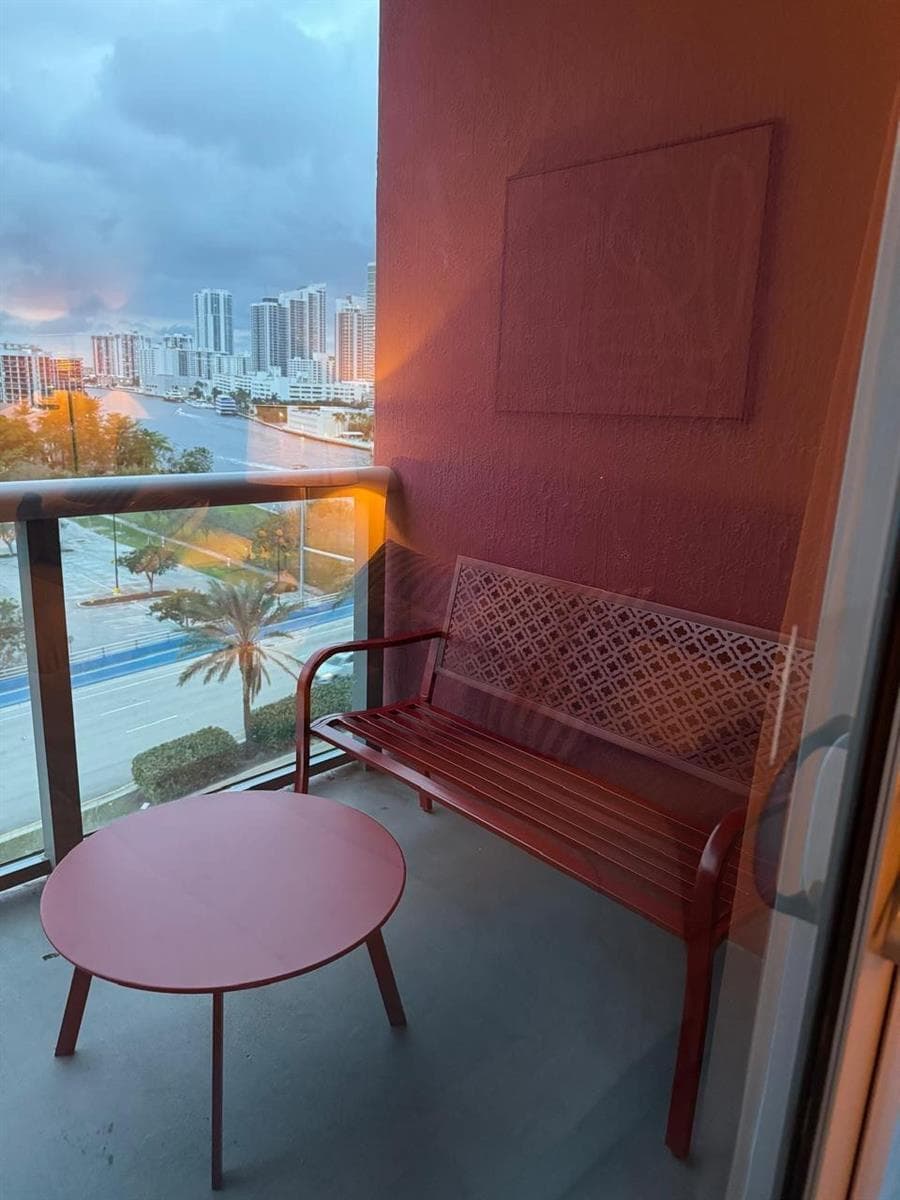 2602 E Hallandale Beach Boulevard R1010 photo 8