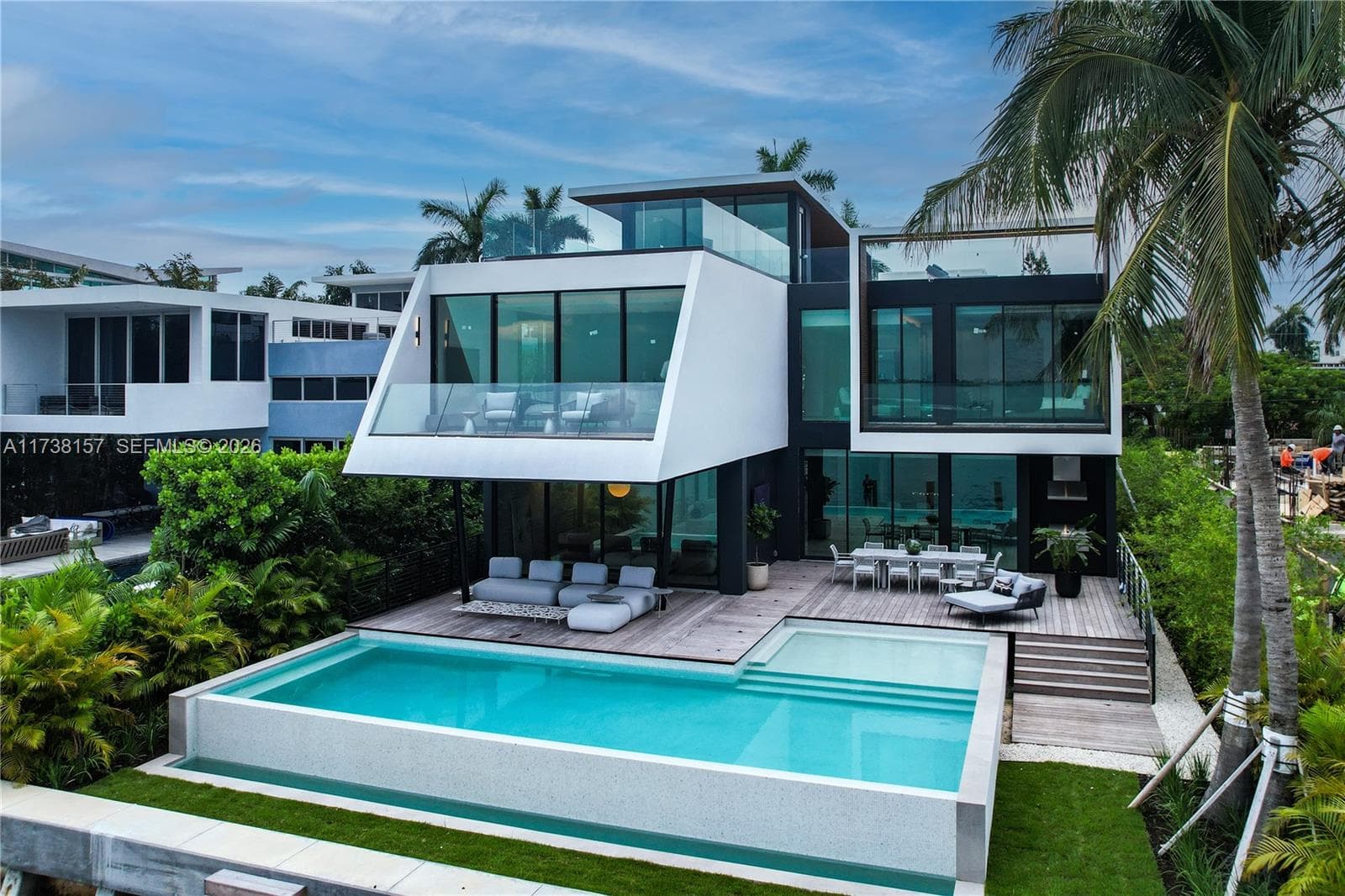 1369 N Venetian Way photo 4