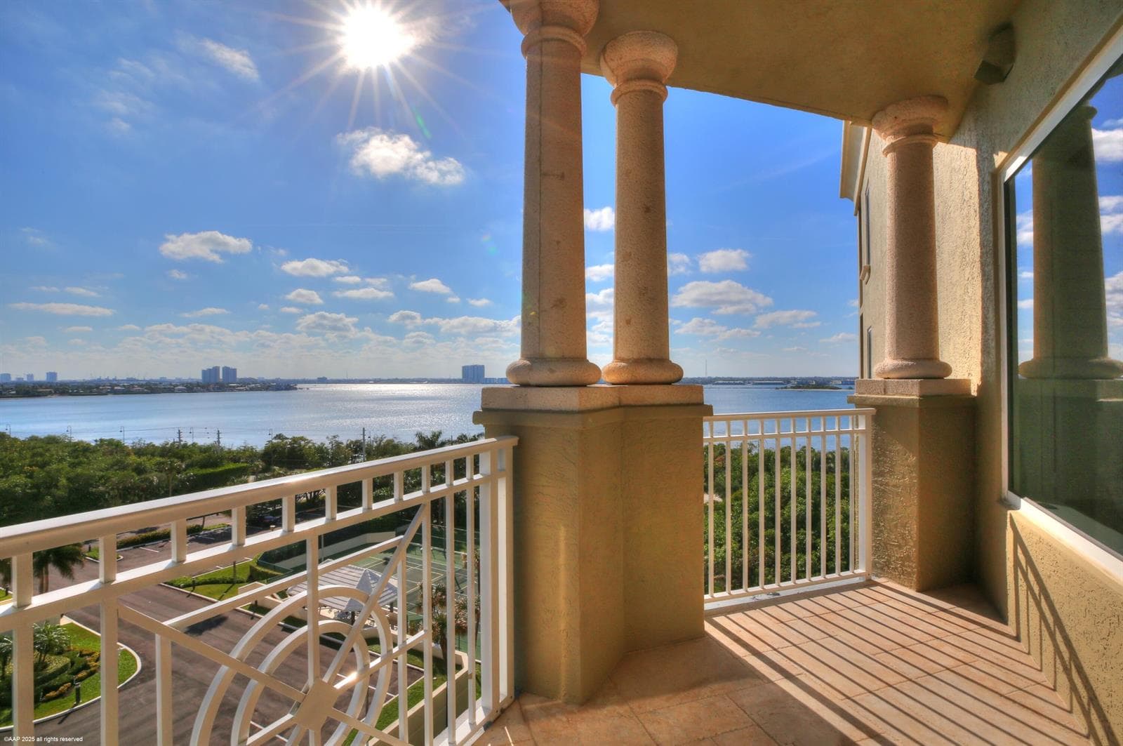 5310 N Ocean Drive 601 photo 13