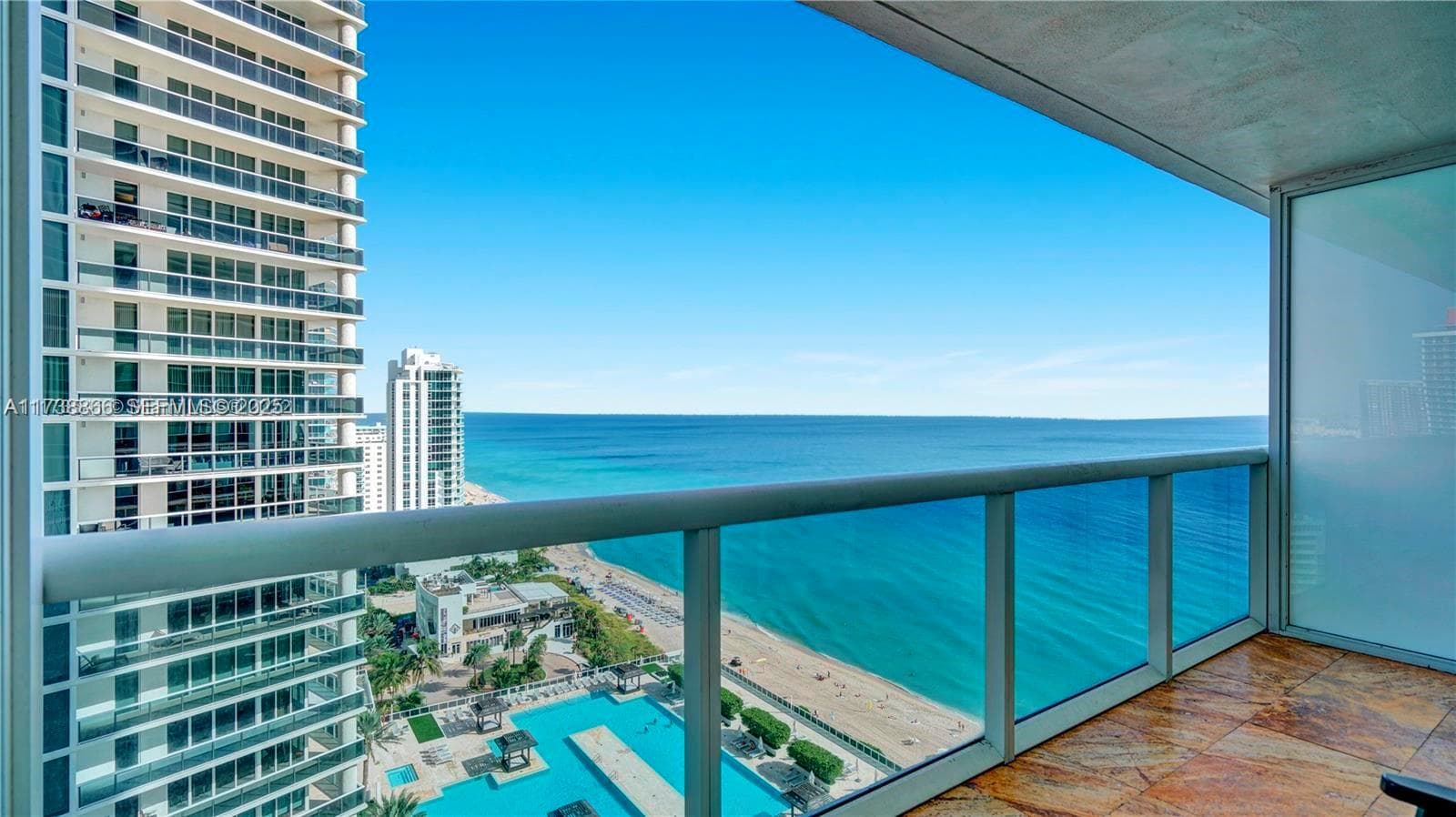 1830 S Ocean Dr 2209 photo 1