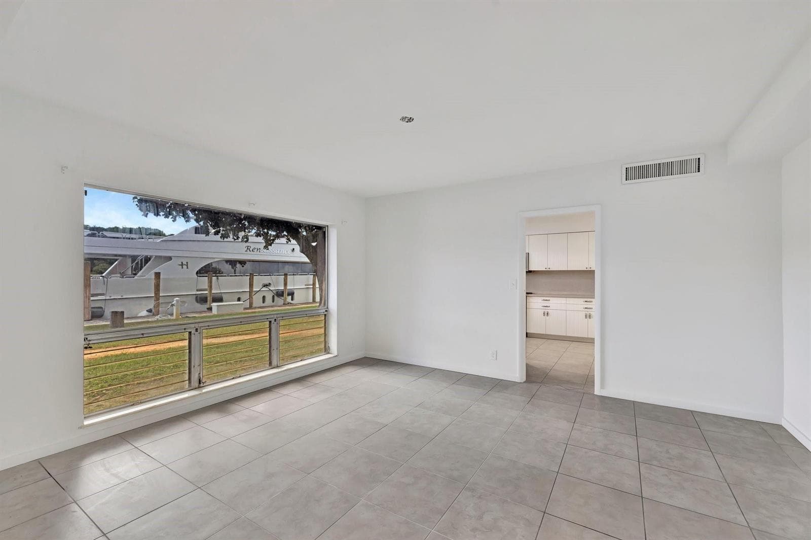 2390 SW 27th Te photo 17