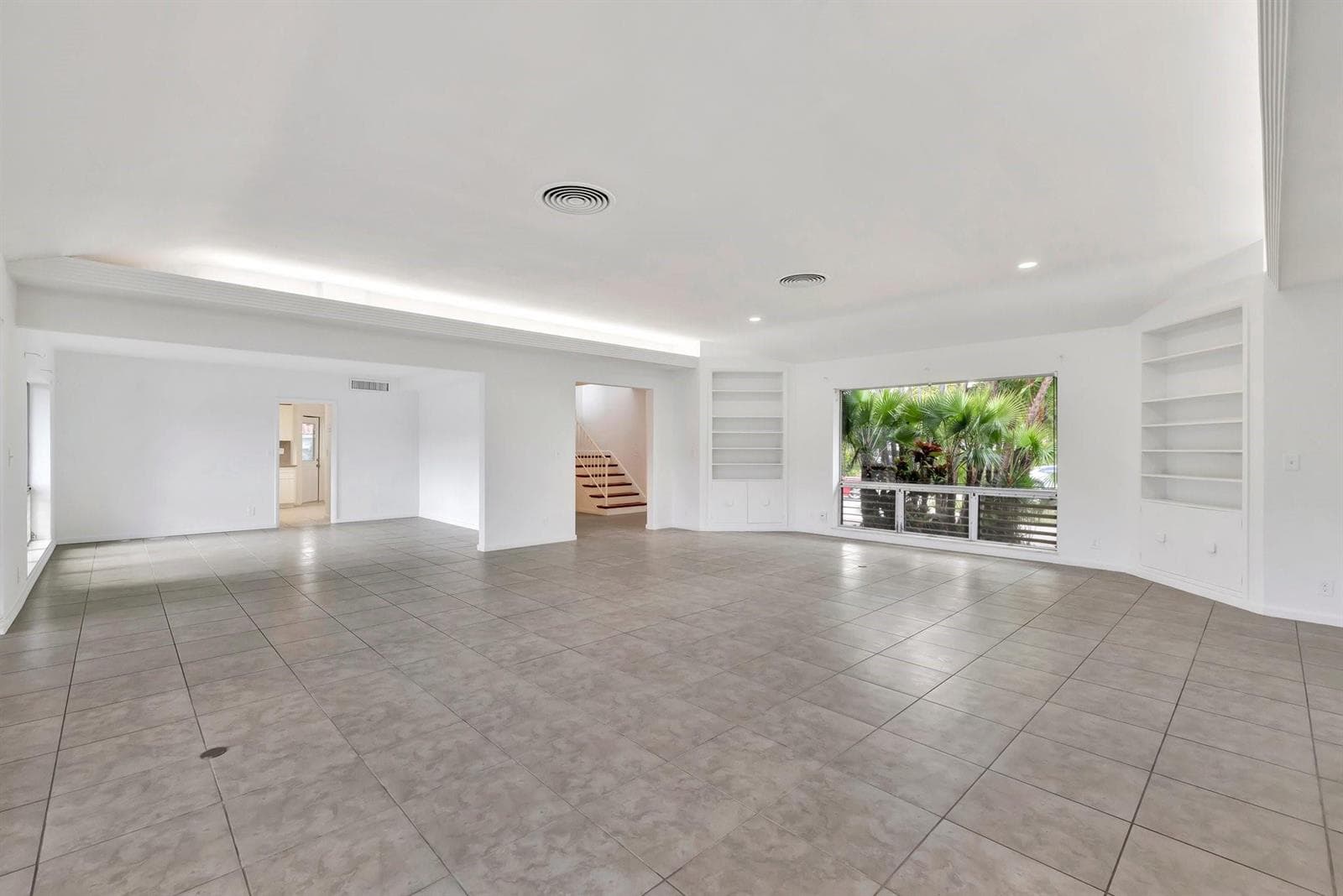 2390 SW 27th Te photo 15