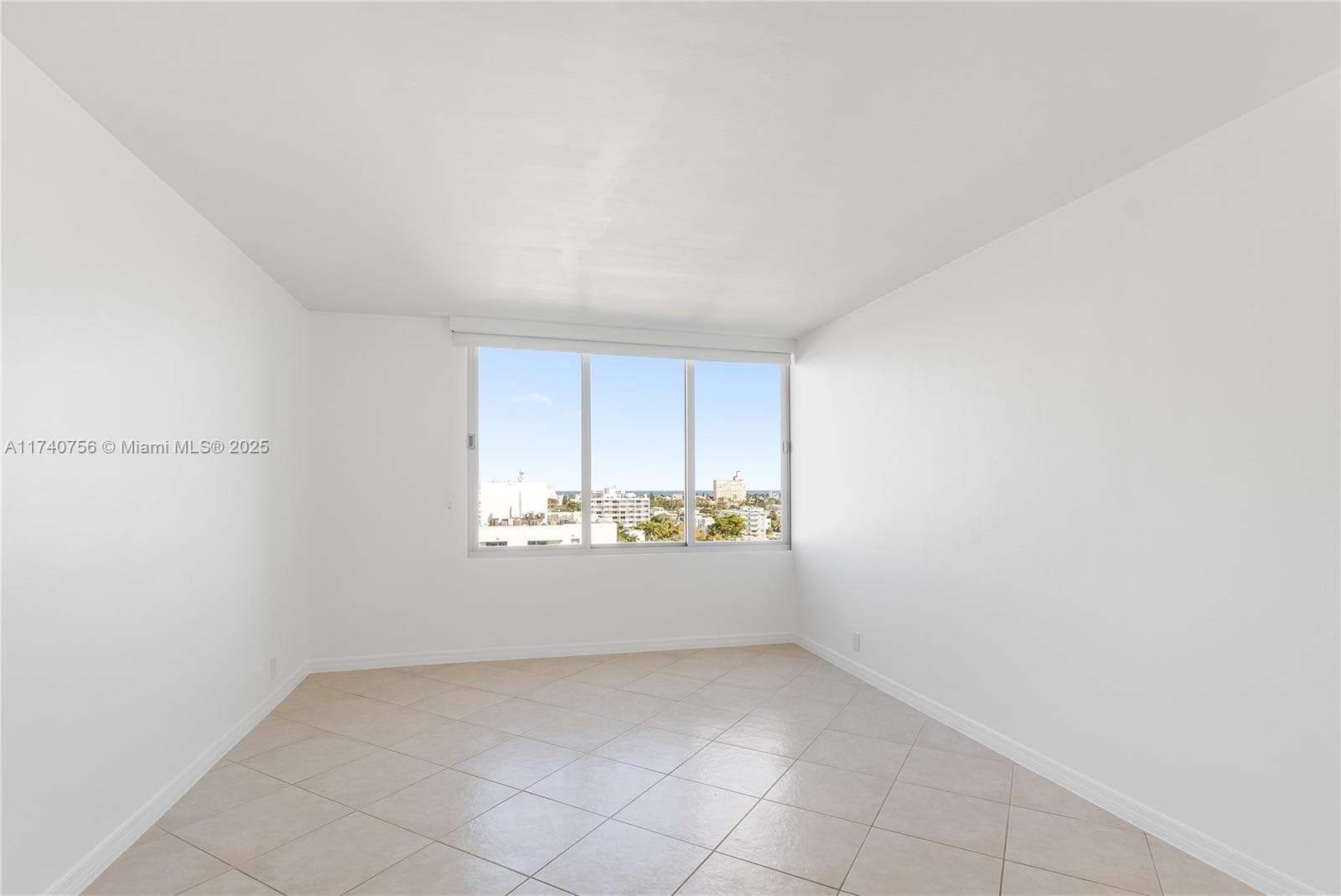 1000 West Ave 1008 photo 8