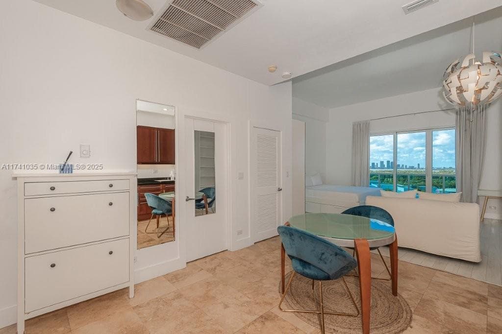 2301 Collins Ave 1629 photo 6