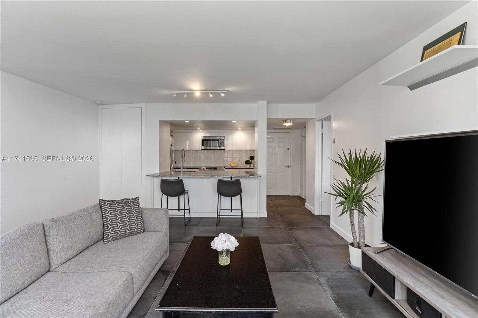 540 Brickell Key Dr 1519 photo 13
