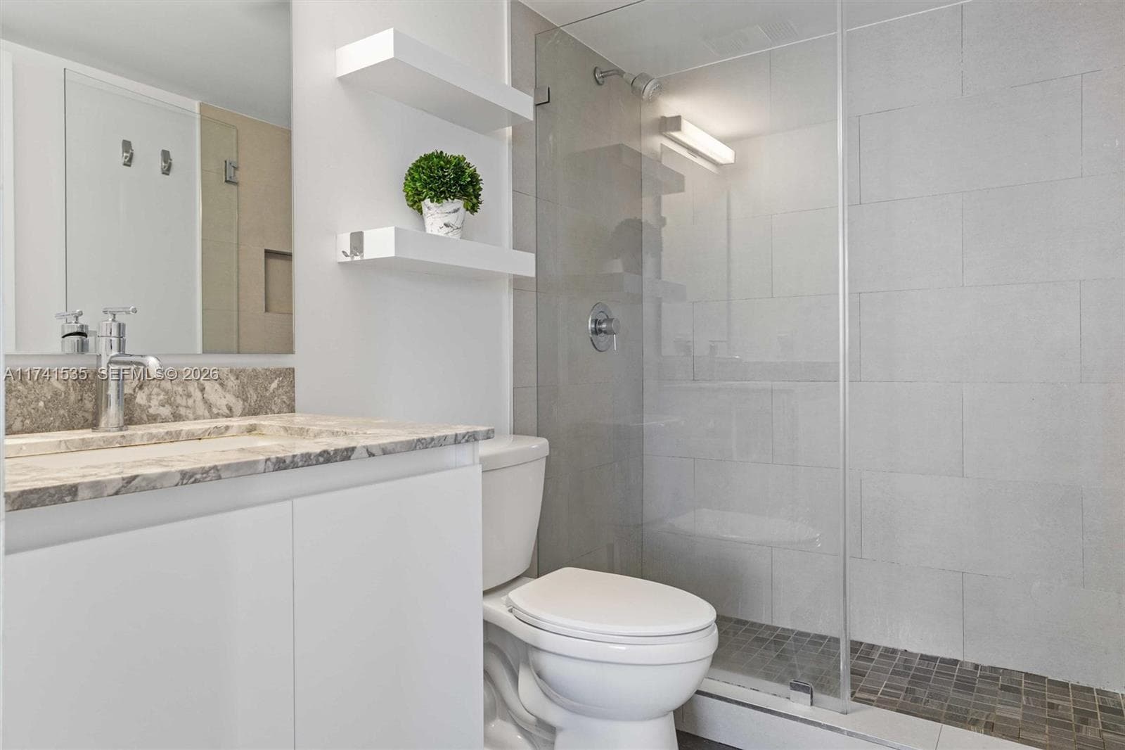 540 Brickell Key Dr 1519 photo 22