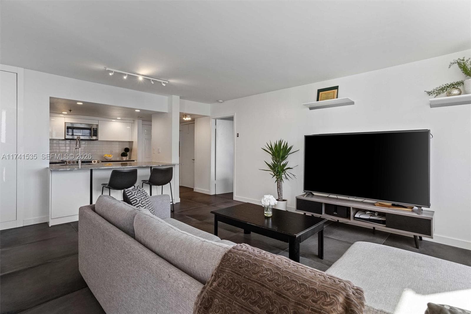 540 Brickell Key Dr 1519 photo 14