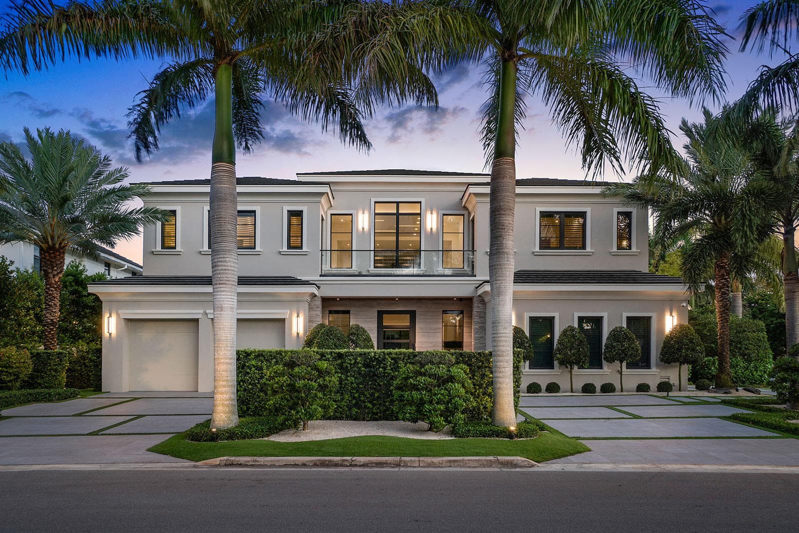290 S Maya Palm Drive photo 2