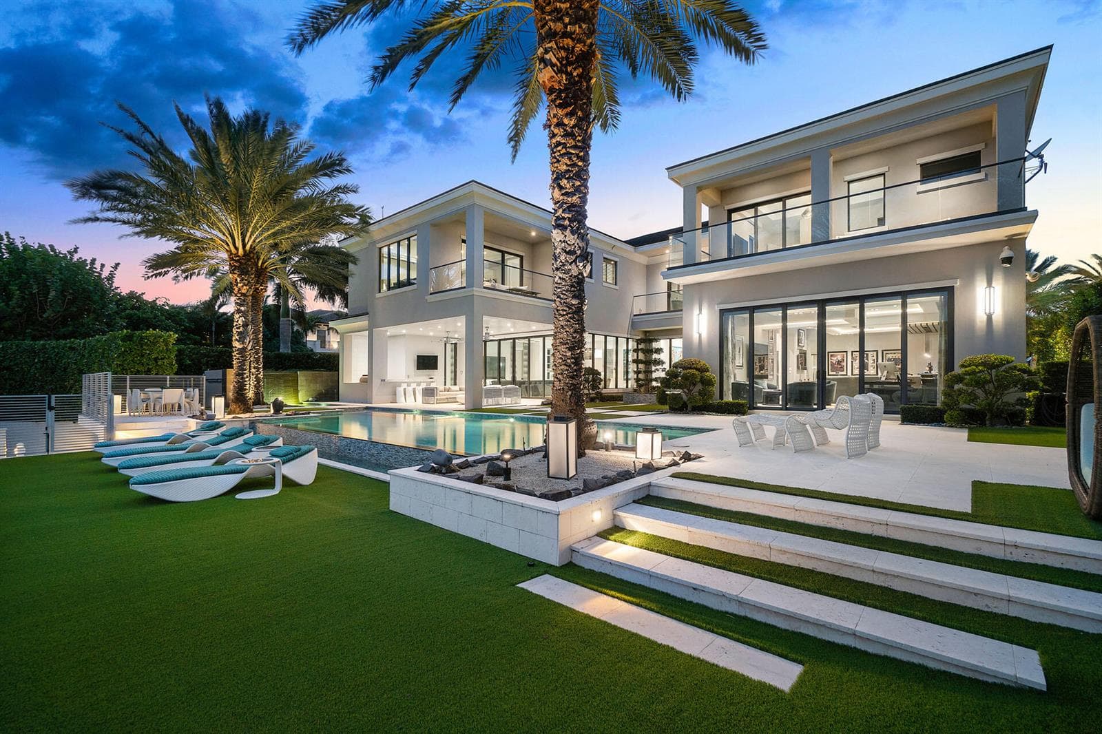 290 S Maya Palm Drive photo 4