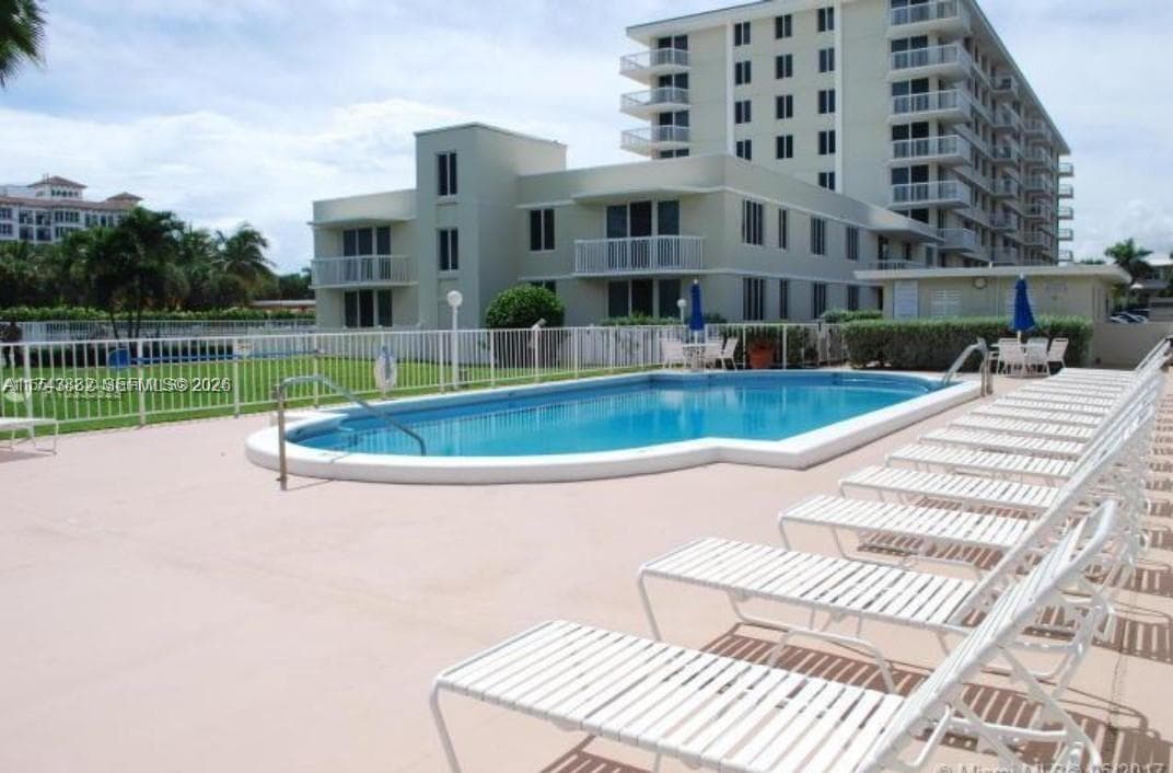 125 Ocean Ave 402 photo 12