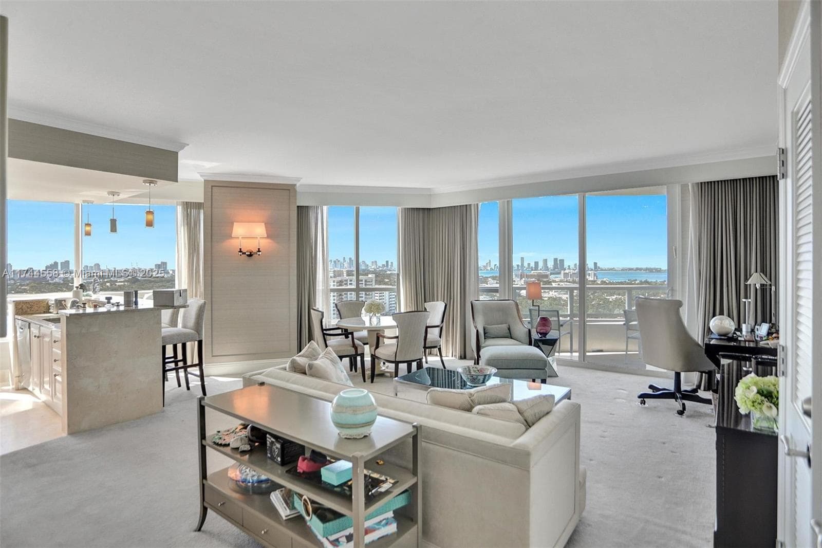 4401 Collins Ave 2114/2116 photo 4