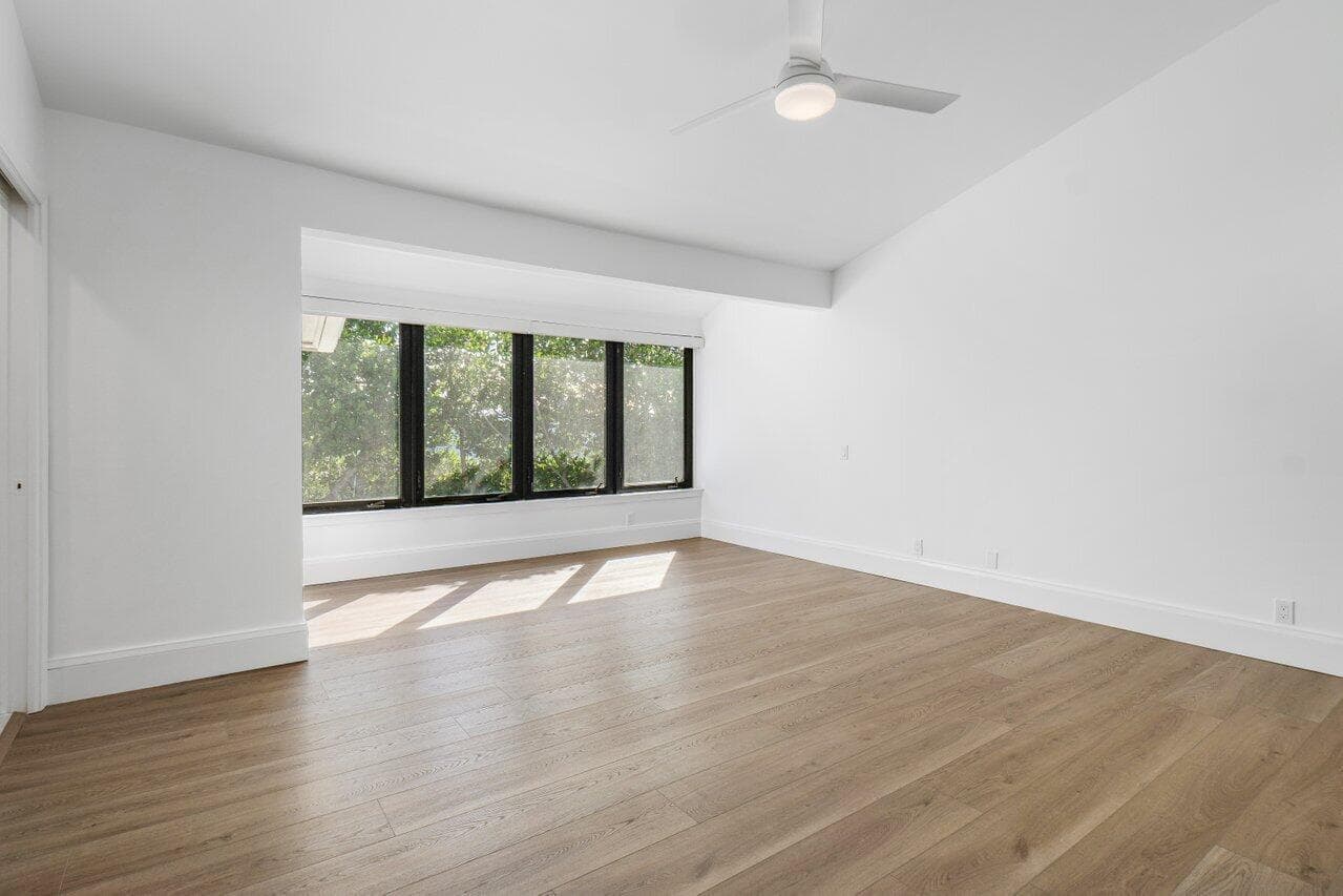720 Mariners Way photo 23
