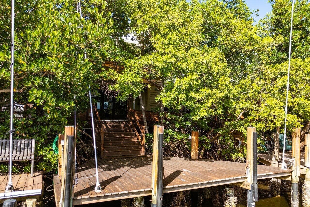 720 Mariners Way photo 17