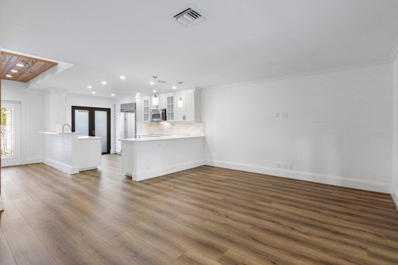 720 Mariners Way photo 10