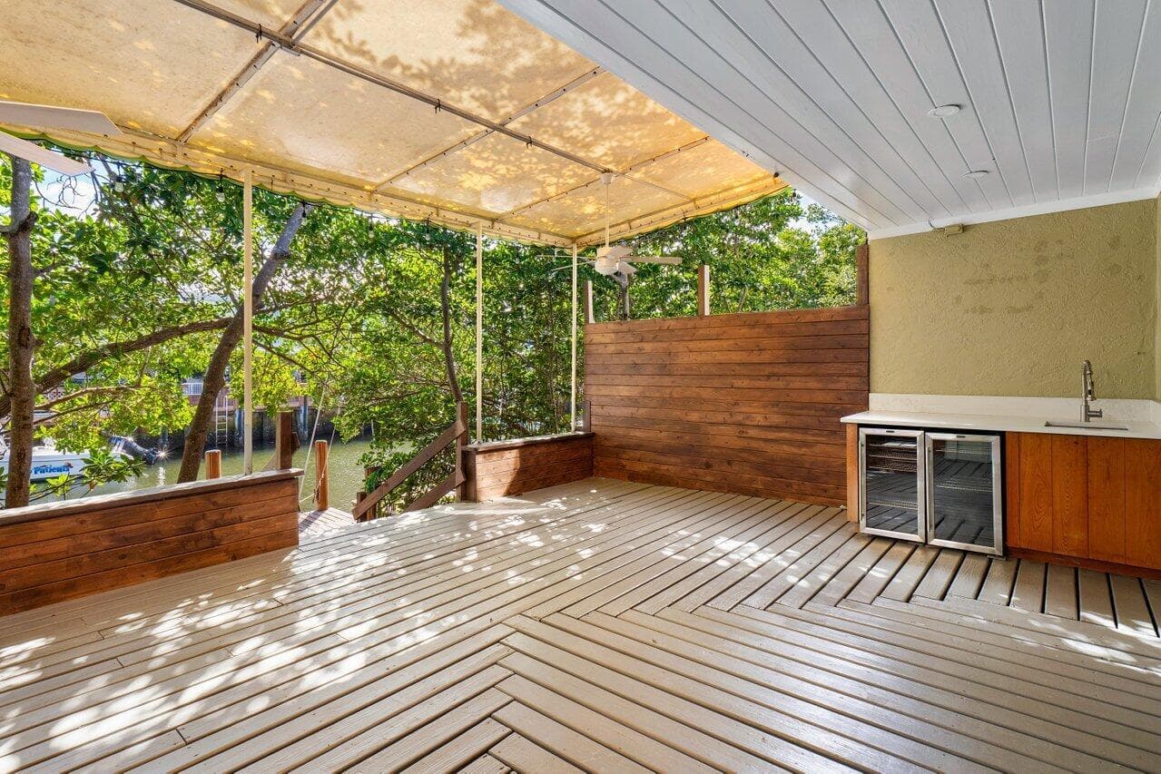 720 Mariners Way photo 14