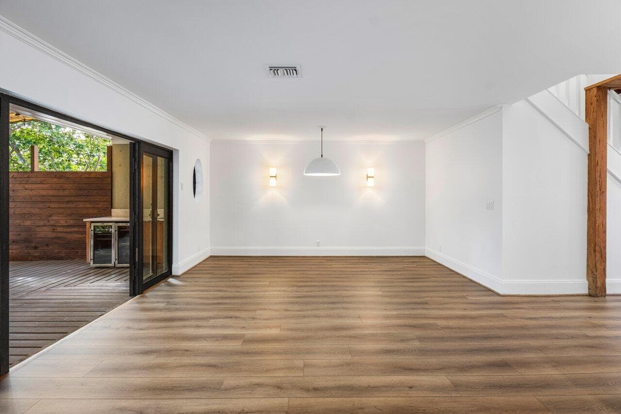 720 Mariners Way photo 11