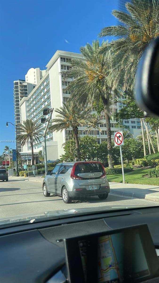 19201 Collins Ave 1139 photo 1