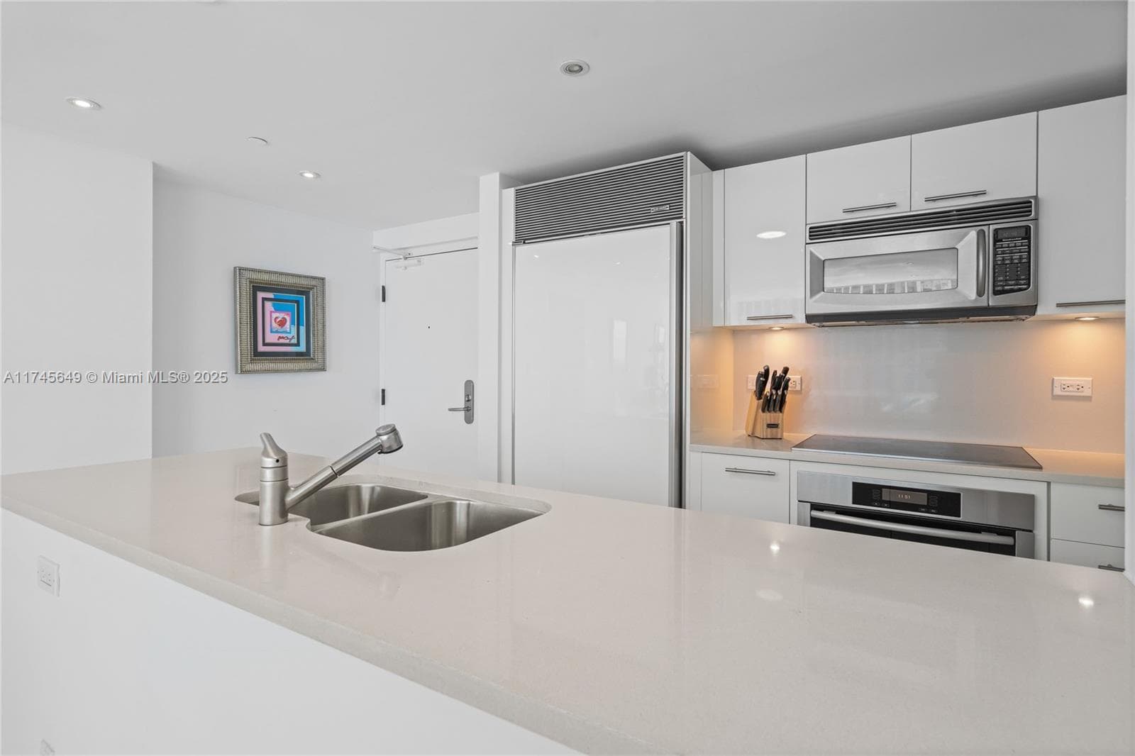 6801 Collins Ave 1206 photo 12