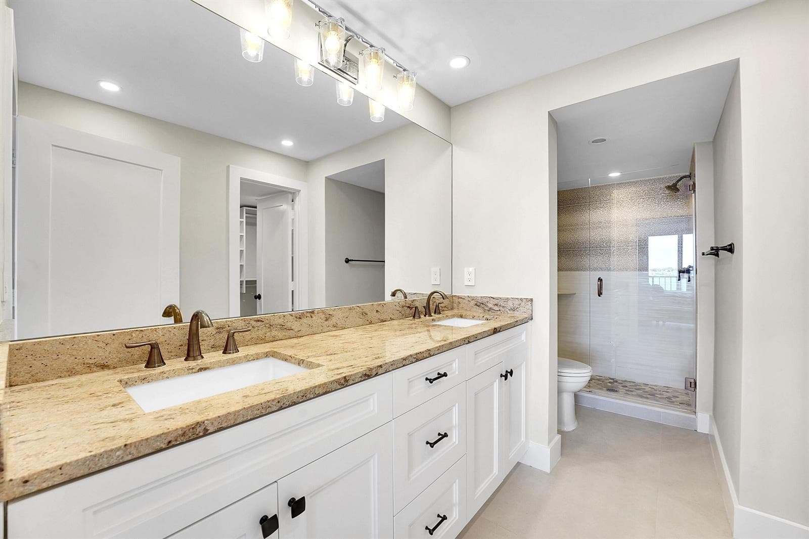 134 Lakeshore Drive 316 photo 12