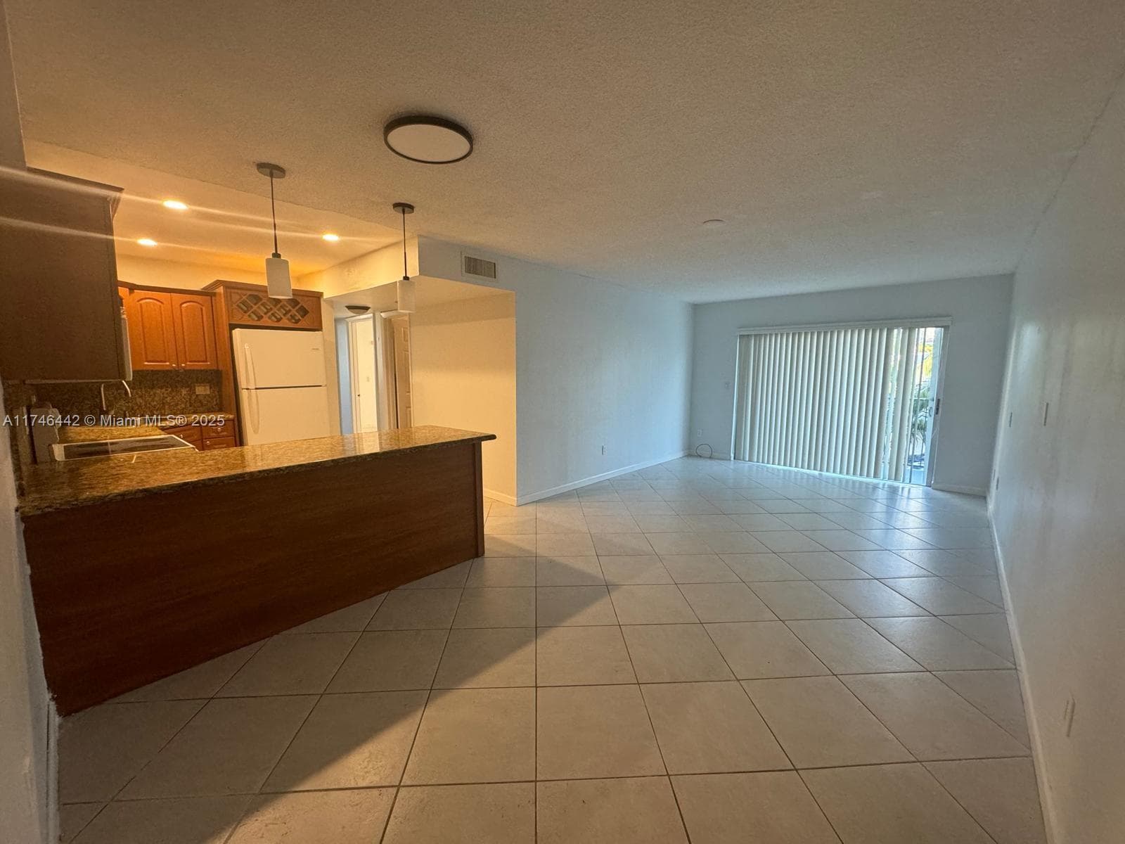 3642 NE 171st St 306 photo 1