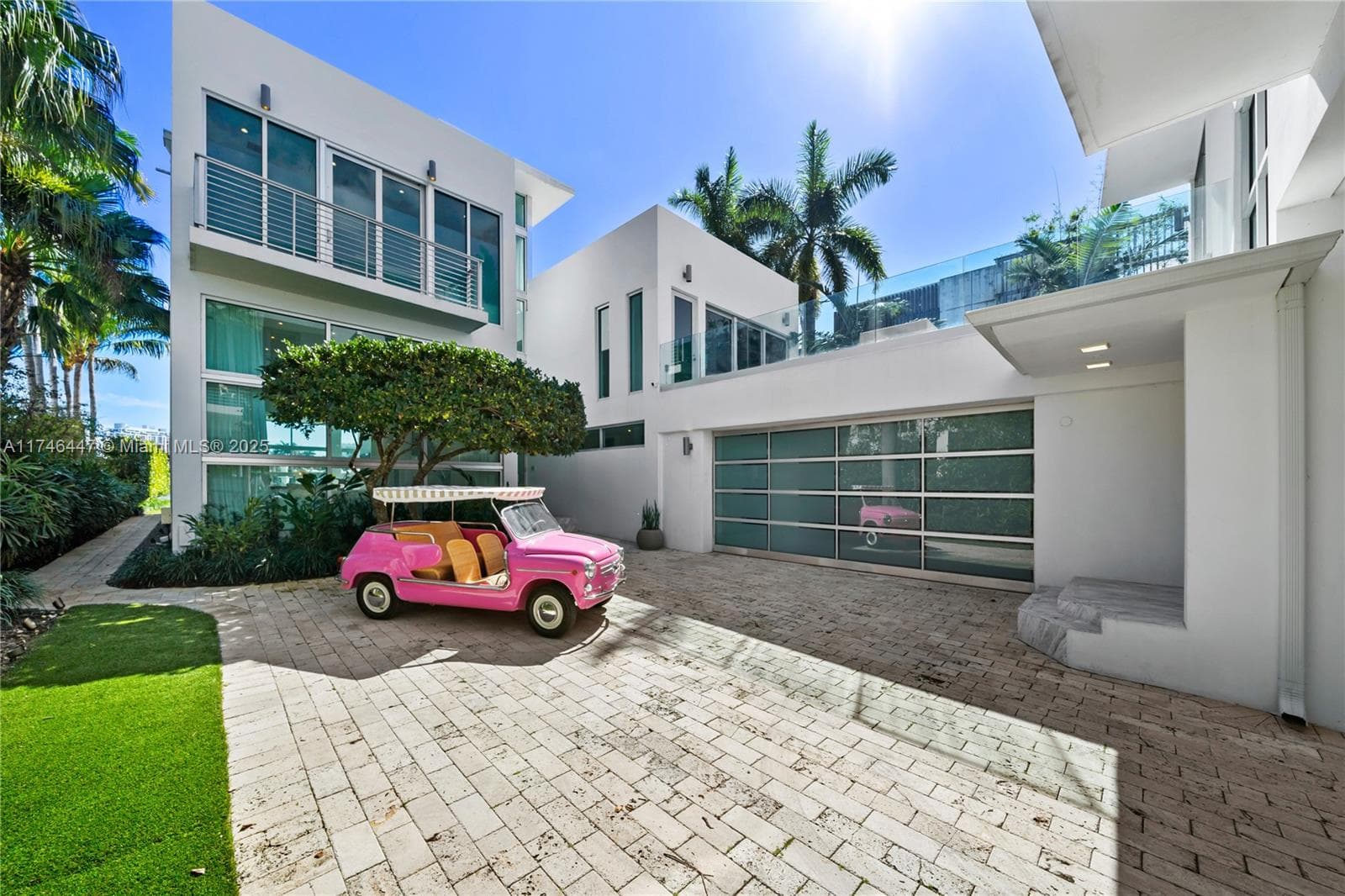 227 E DILIDO DR photo 13