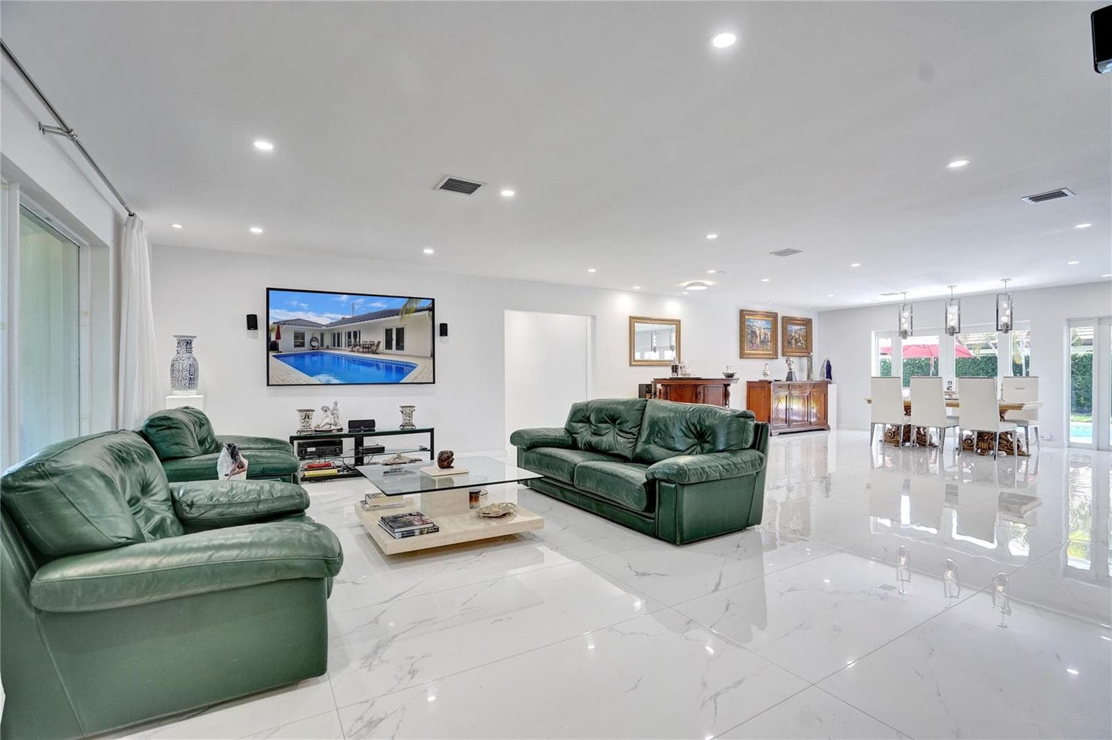 4030 Bayview Drive photo 5