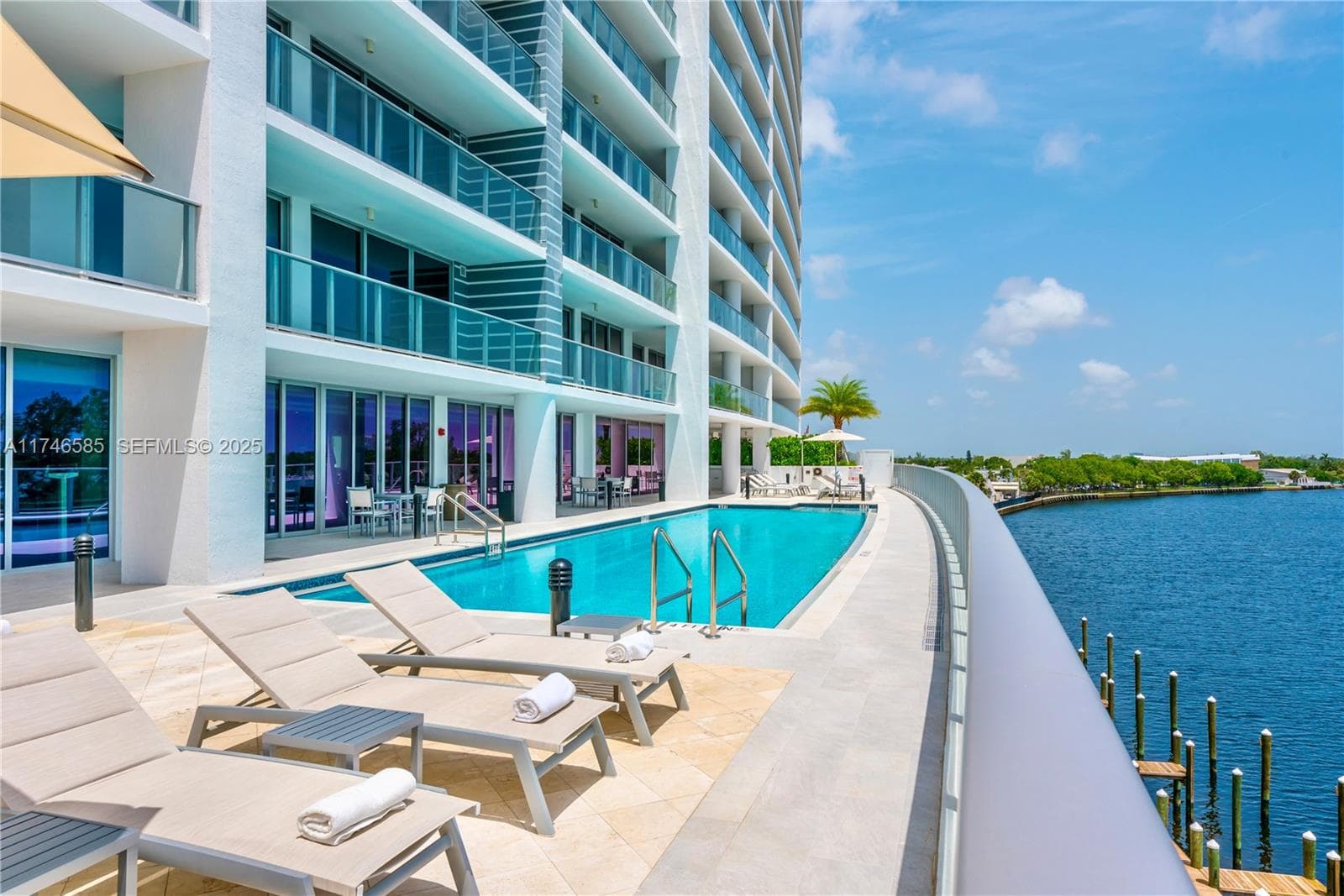 1180 N Federal Hwy 1501 photo 7