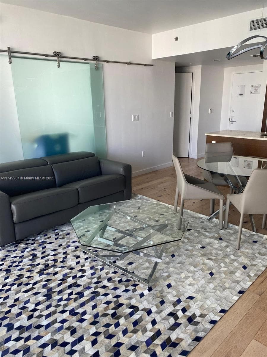 485 Brickell Ave 2603 photo 8