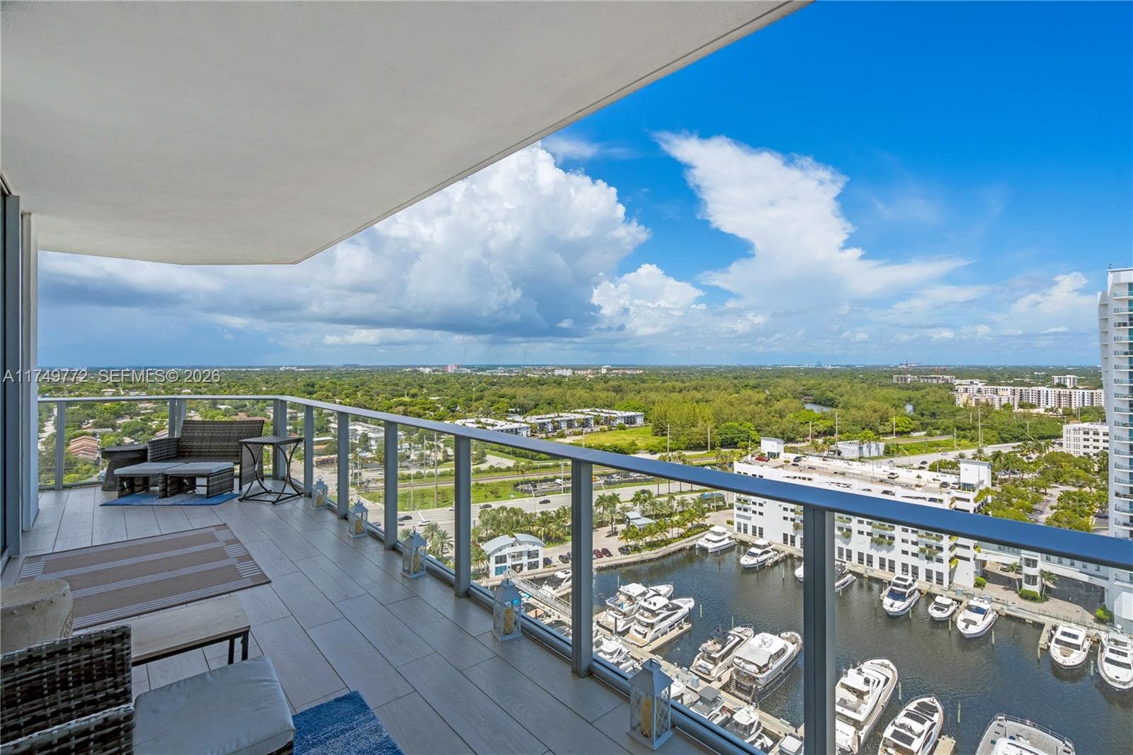 17111 Biscayne Blvd 2001 photo 6