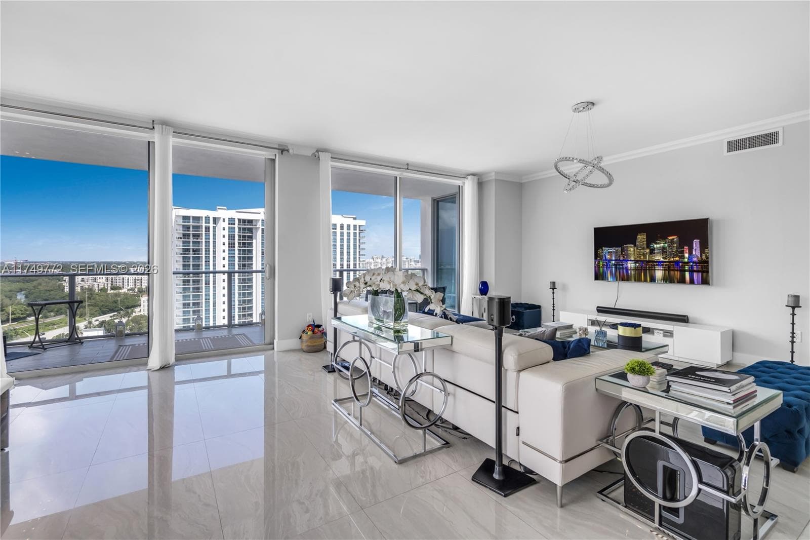17111 Biscayne Blvd 2001 photo 16