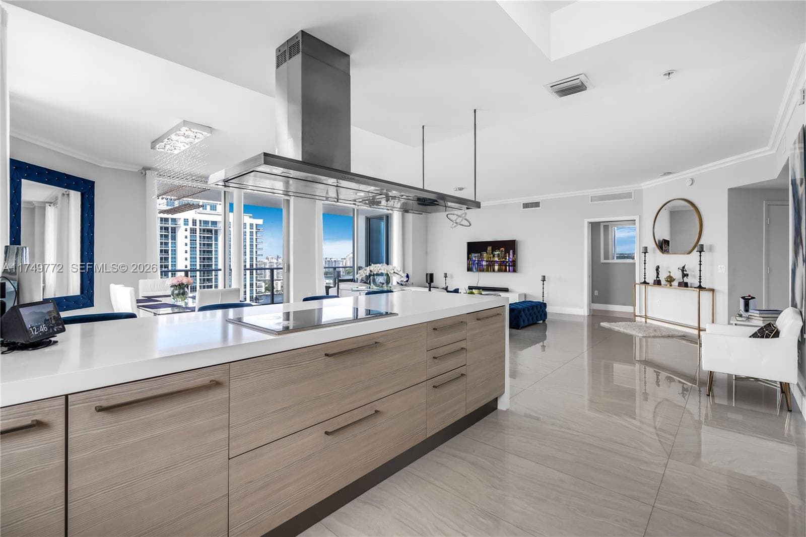 17111 Biscayne Blvd 2001 photo 10